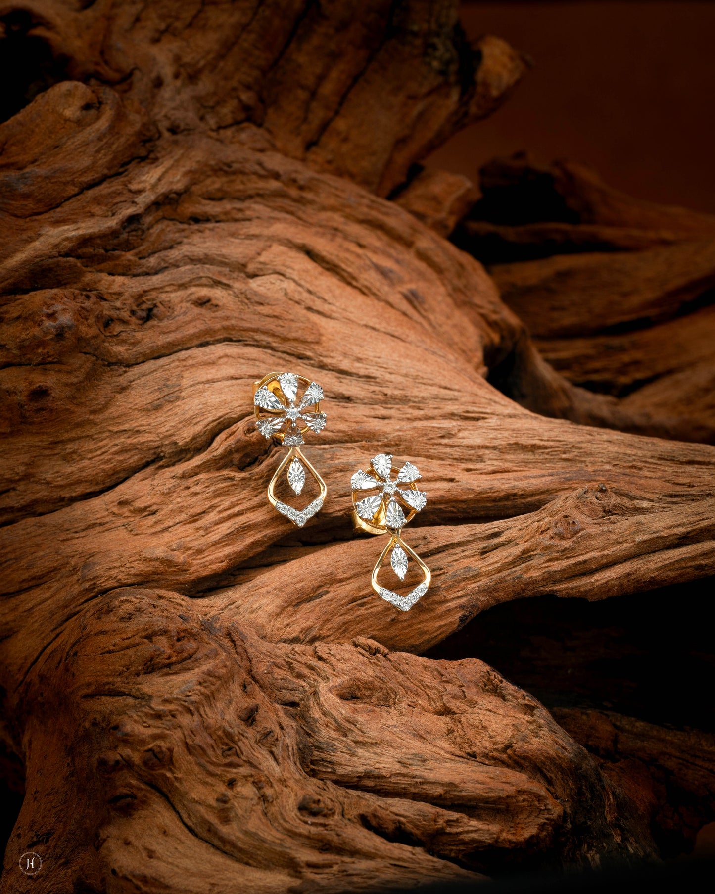 18Karat Italian Rose Gold Petals Diamond Necklace Set