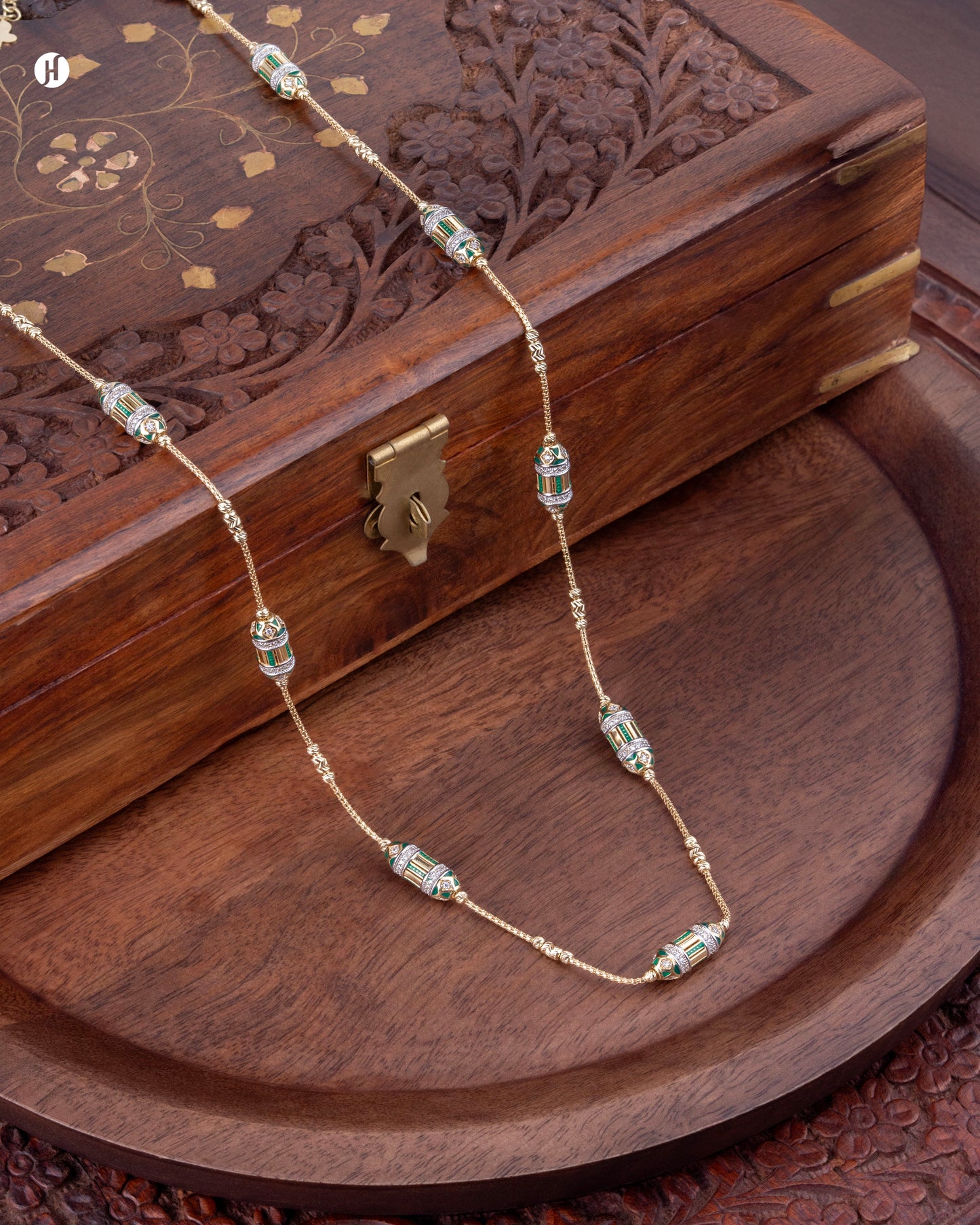 18-Karat Rose Gold Italian Bead Scroll Green Enamel Necklace | Online Jewellery Store in UAE