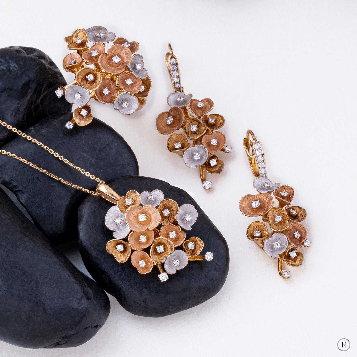 18K Italian Three Tone Gold Floral Bouquet Diamond Pendant Set for Dubai