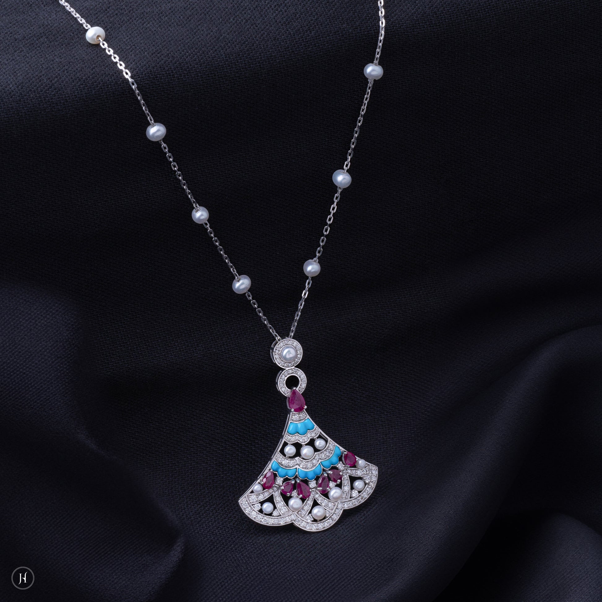 18K Yellow Gold Fan Turquoise Diamond Necklace for women in dubai