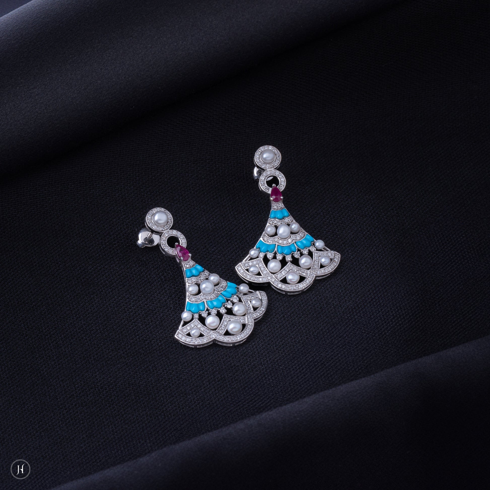 18K Yellow Gold Fan Turquoise Diamond earrings for women in dubai