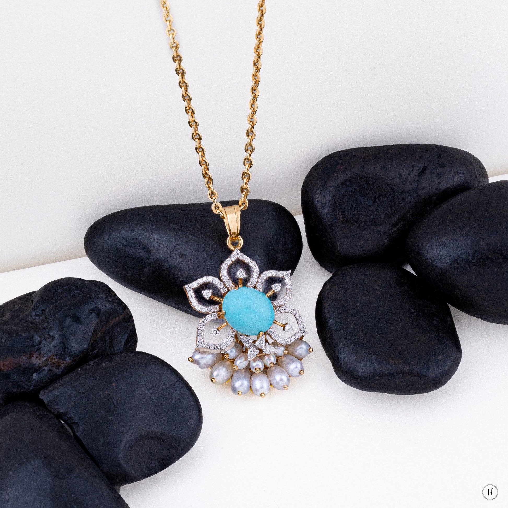 18K Yellow Gold Flower Turquoise Diamond Pendant Set for women in UAE