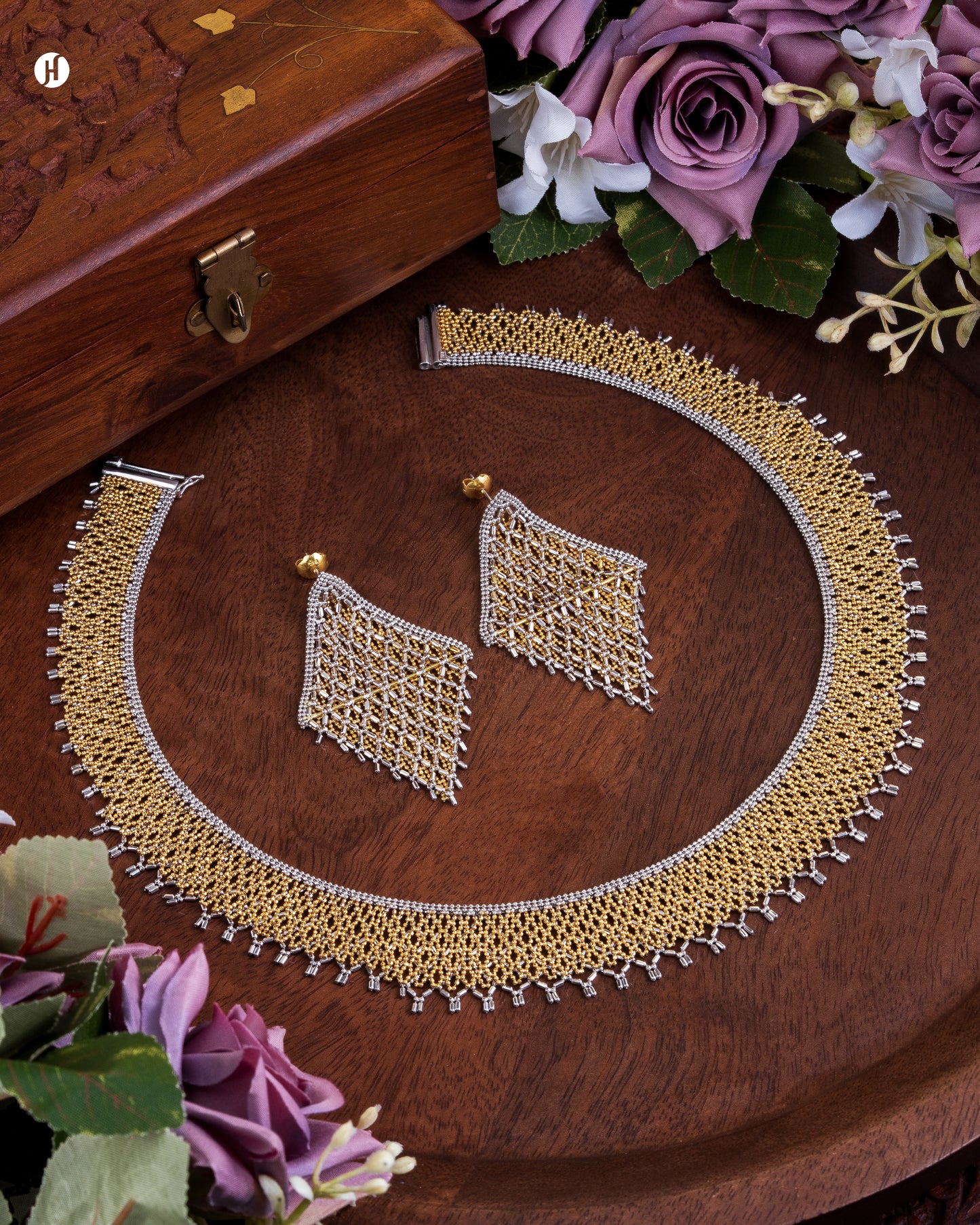 18Karat Dual Tone Gold Italian Wide Mesh-Style Necklace set for women in Dubai, UAE
