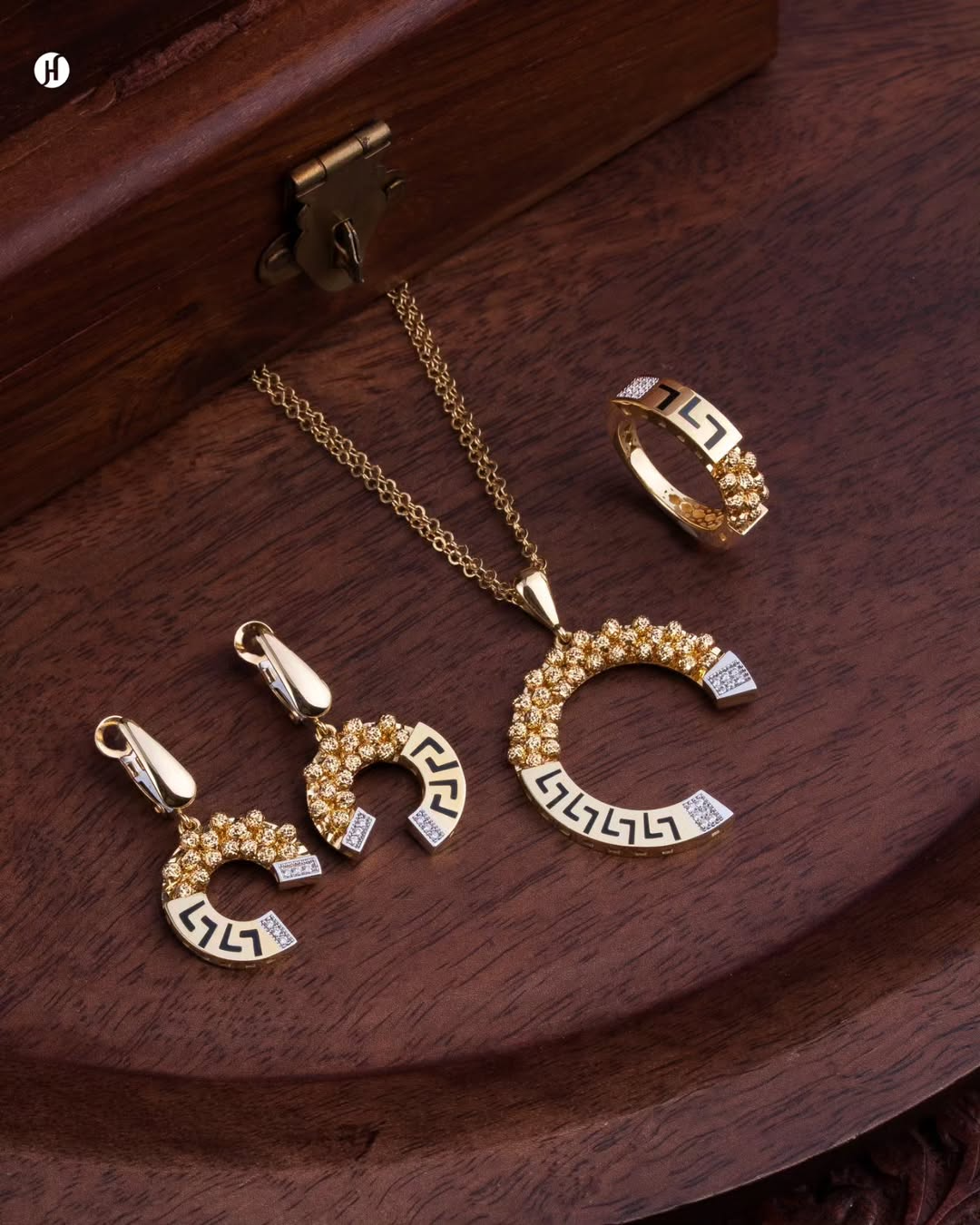 18Karat Rose Gold Italian Crescent Moon Pattern Greek Key Necklace Set | Online Bridal jewellery store in UAE