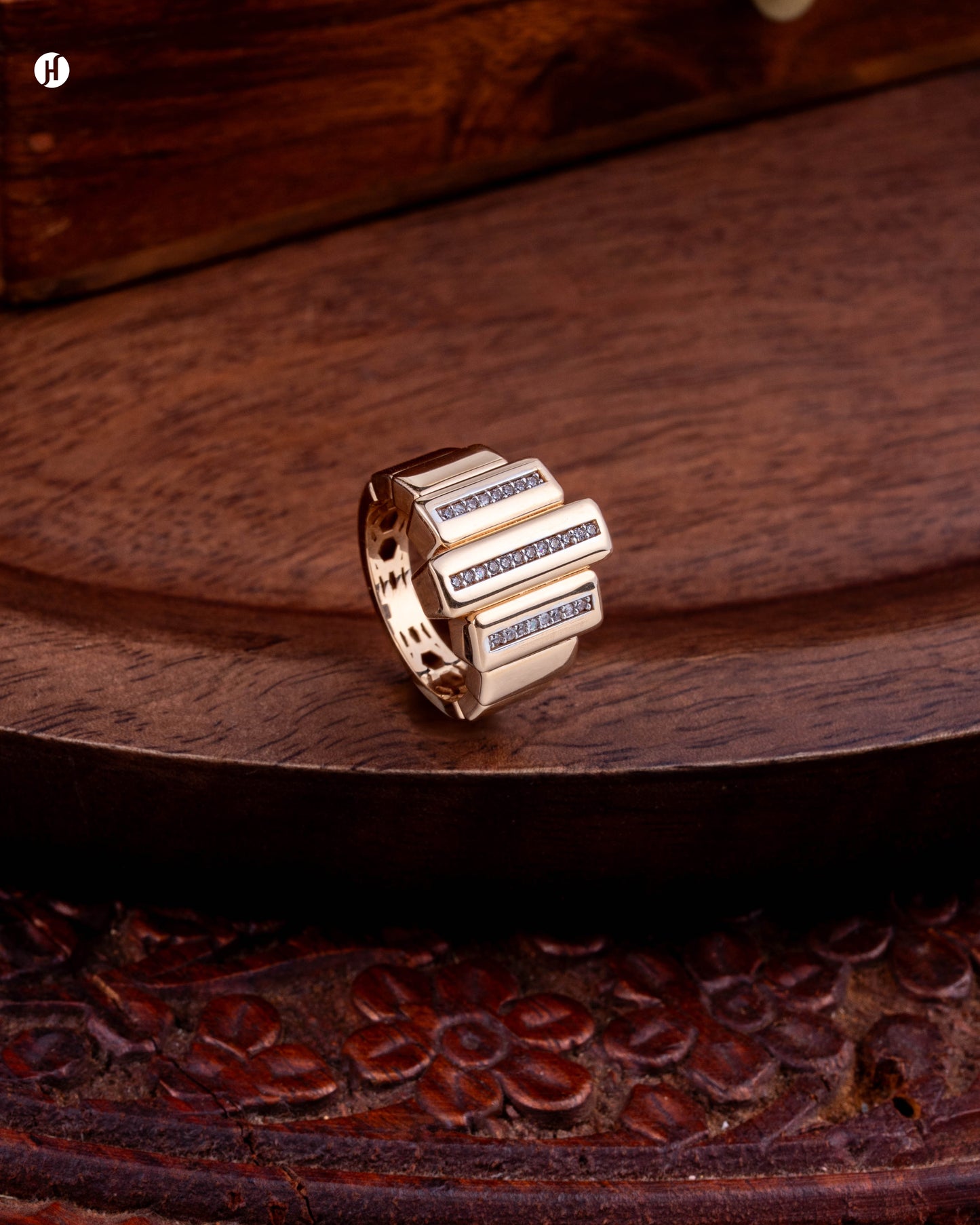 18Karat Rose Gold Italian Rectangular Link Design Ring for Women in Sharjah | Ring Price in Dubai