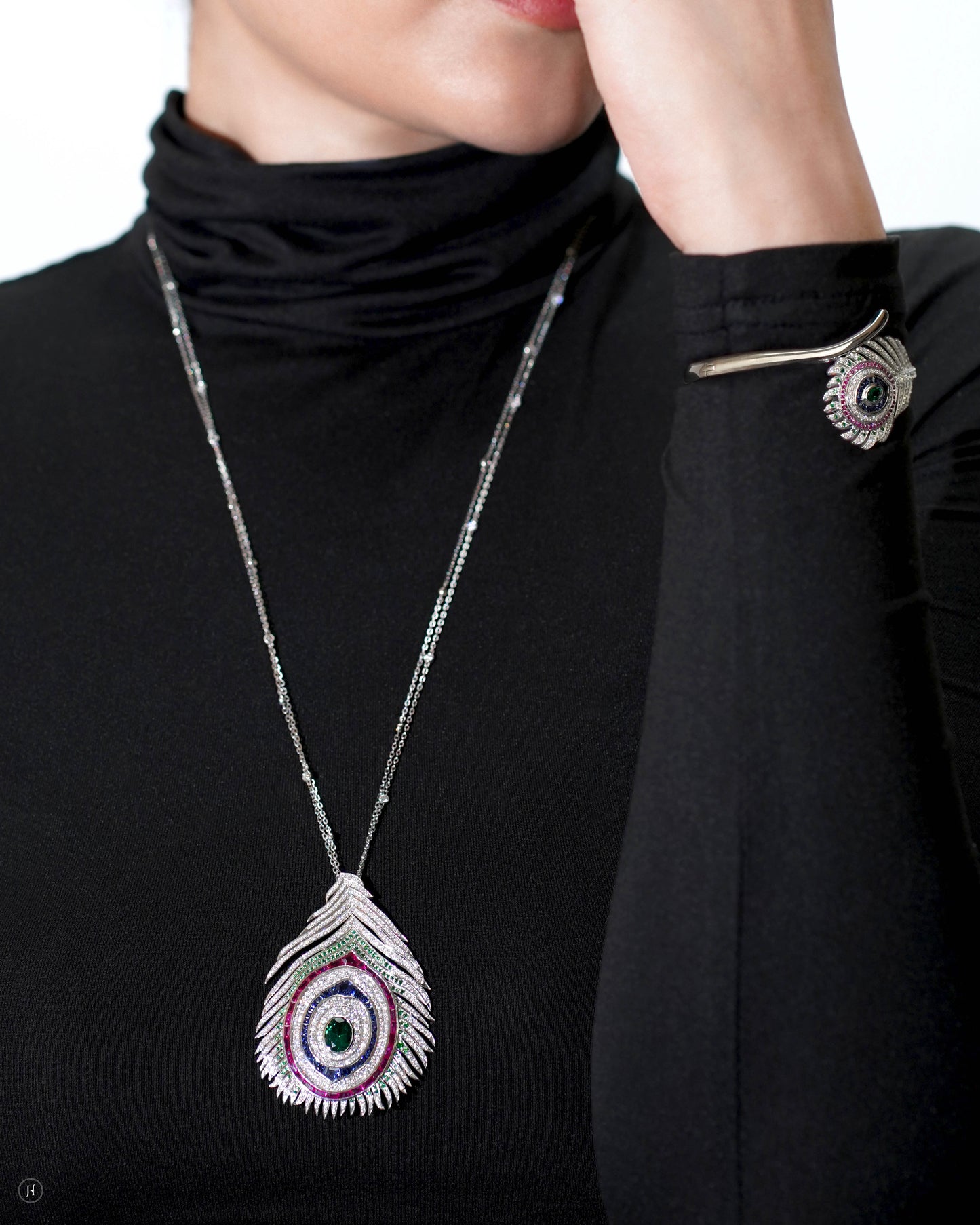18Karat White Gold Italian Peacock Feather Design Necklace and Bracelet with Gemstones | luxury cocktail necklace gift for Ladies in Dubai, UAE