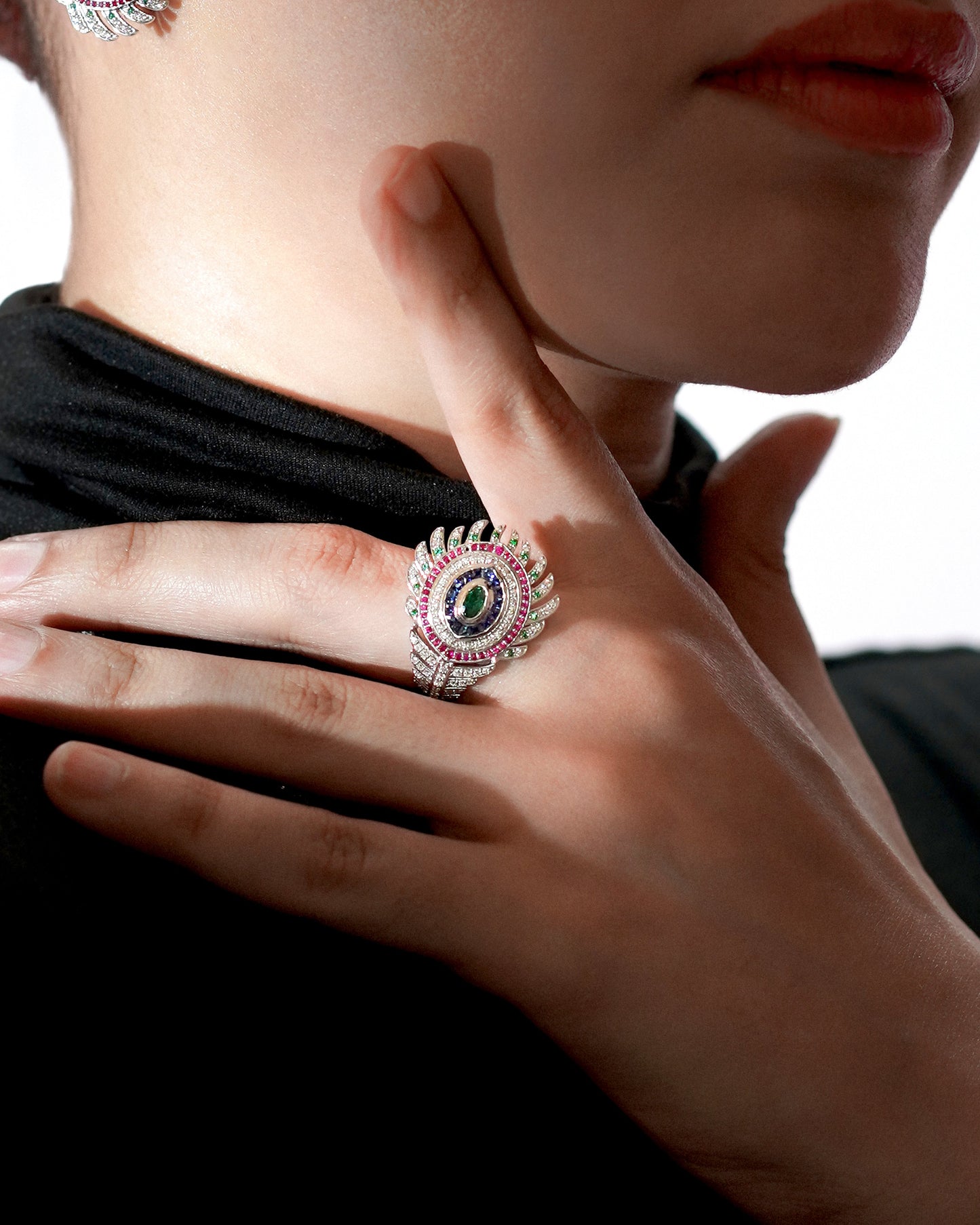 18Karat White Gold Italian Peacock Feather Design Ring with Gemstones | luxury cocktail necklace gift for Ladies in Dubai & Sharjah | Online Jewellery UAE