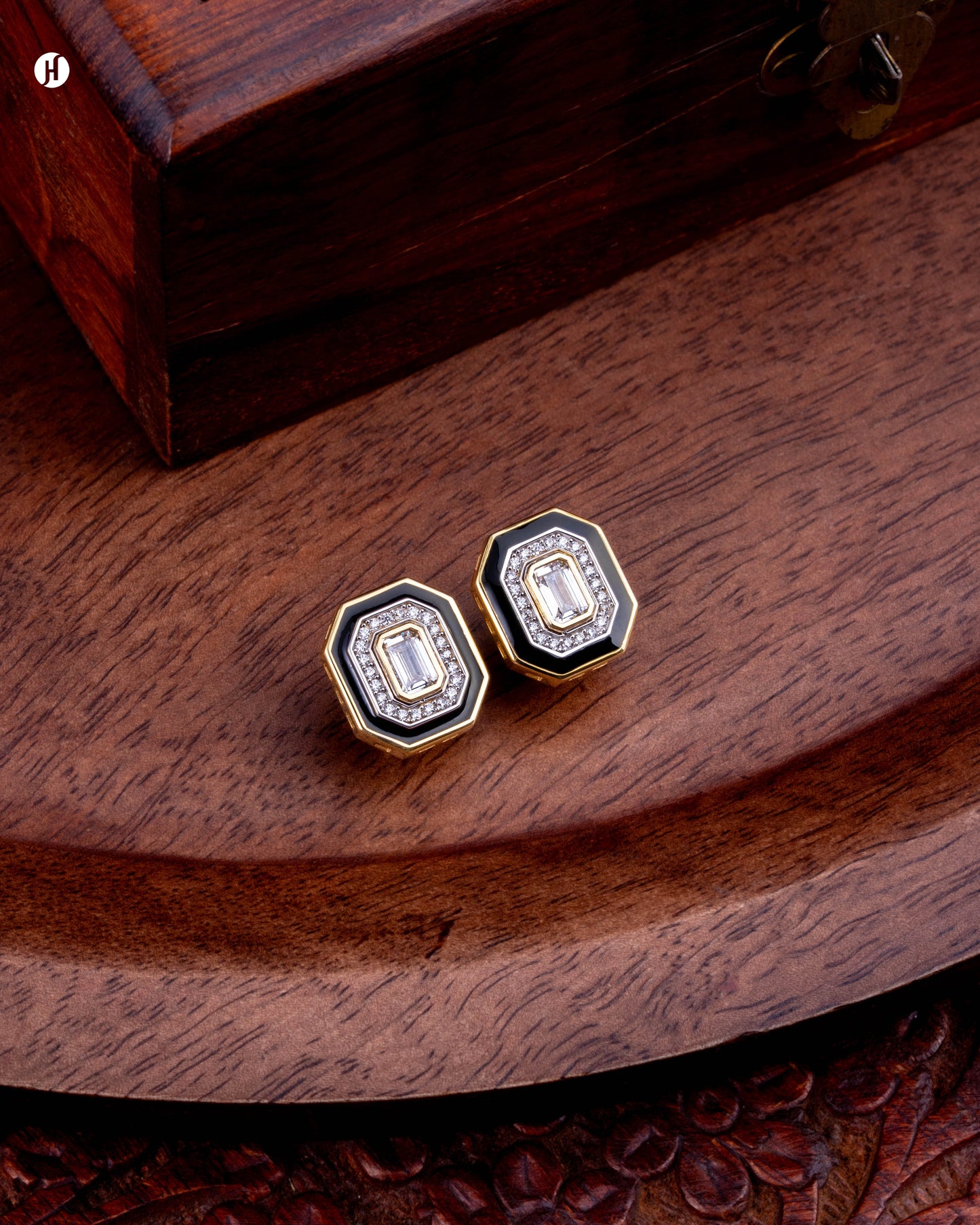 18Karat Yellow Gold Art Deco Enamel Earrings | Italian jewellery price for Arab and Khaleeji women in UAE