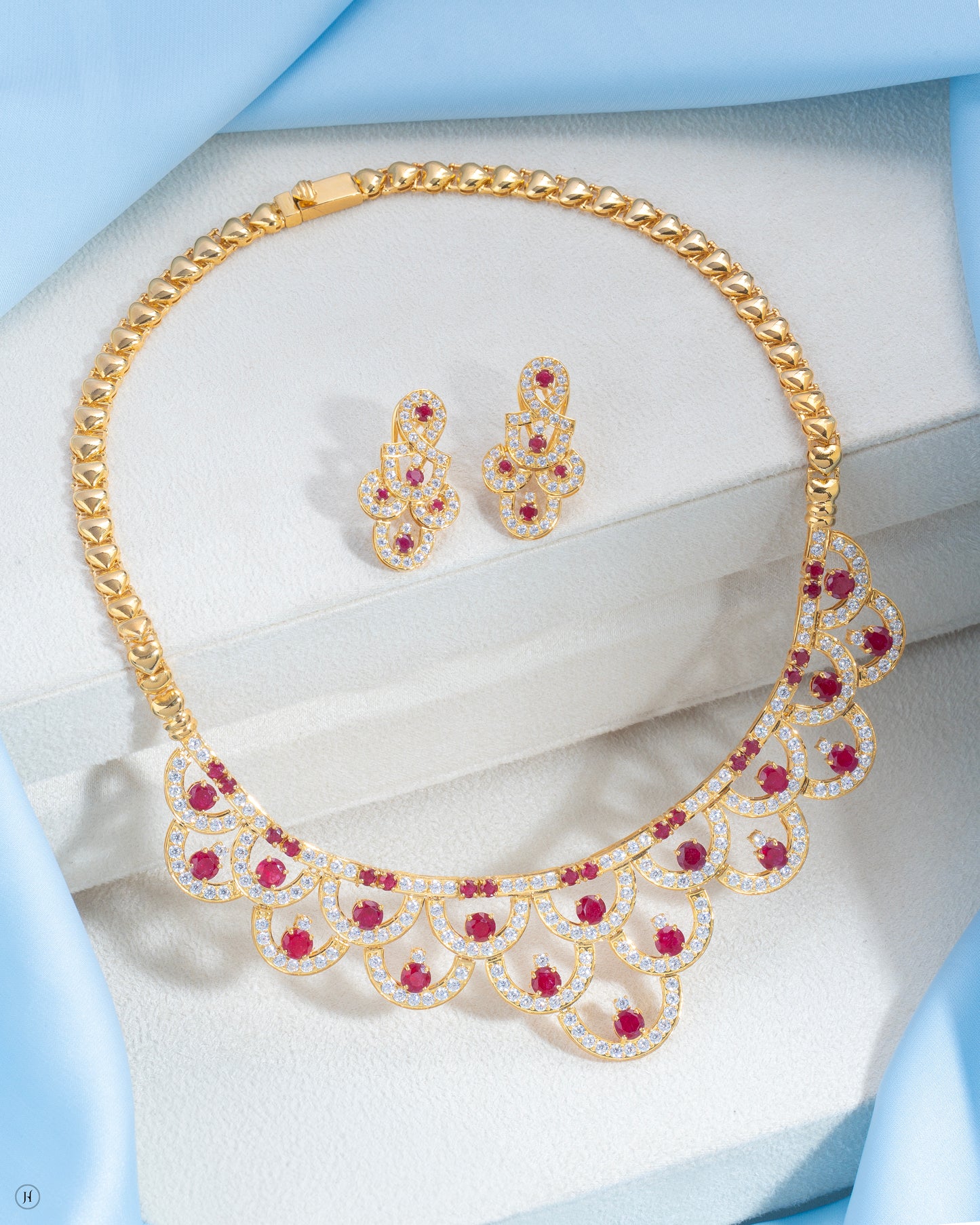 18Karat Yellow Gold Italian Ruby-Zircon Choker Set | Online jewellery store in UAE