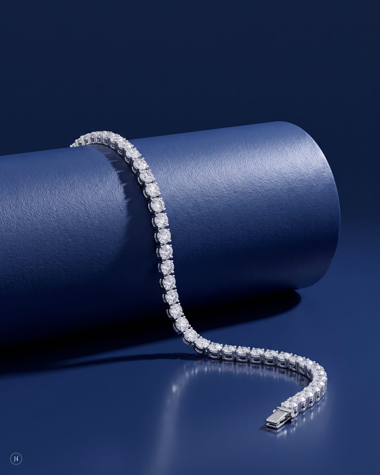 18K white gold lab grown diamond round tennis bracelet, DEF VVS diamonds for weddings and party wear, J.H. by Priyansh Jewellery, Dubai, UAE.