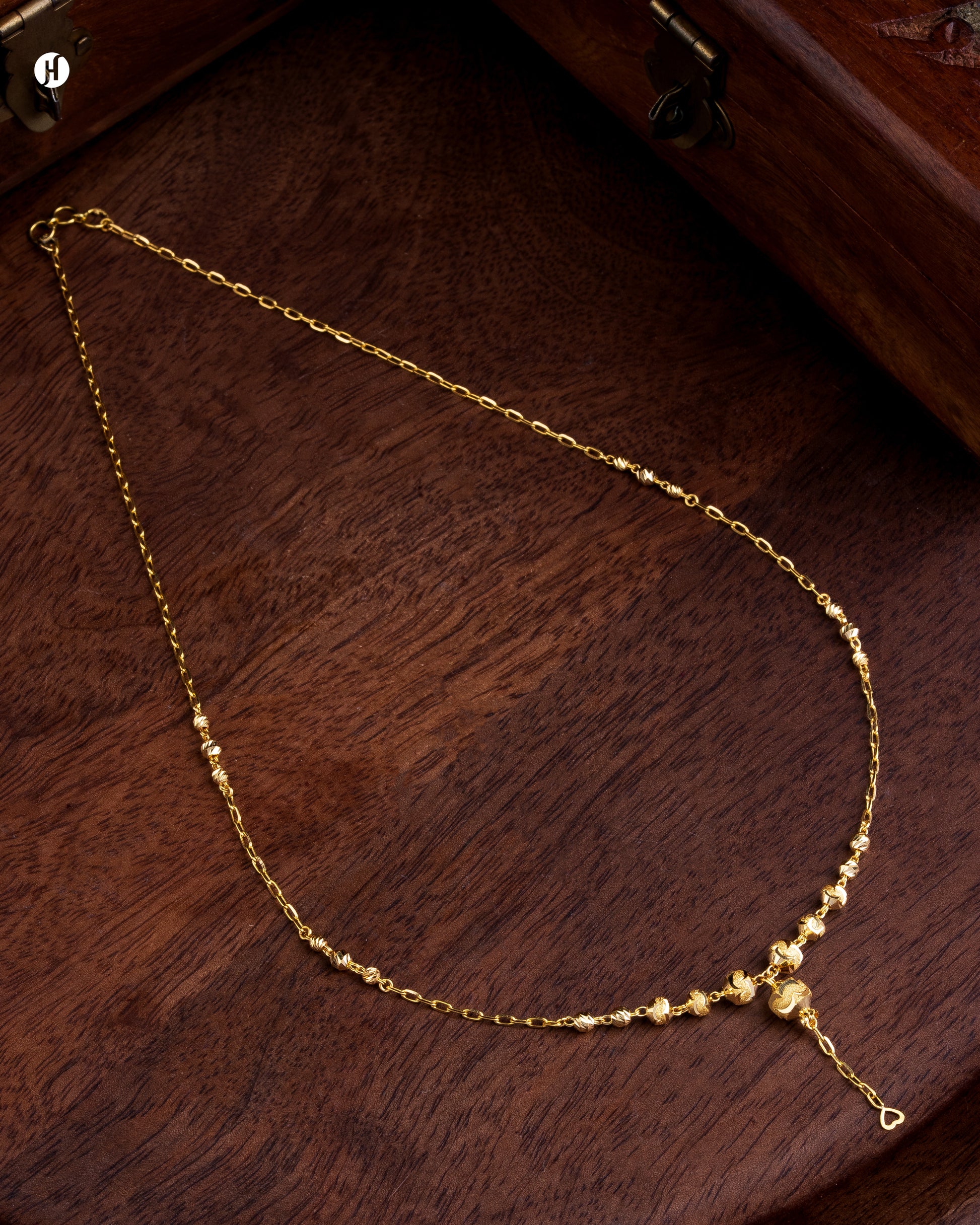 21-Karat Yellow Gold Bahraini Chain and Ball Necklace | Online Jewellery Store in Sharjah for Khaleeji Women - J.H Jewellers