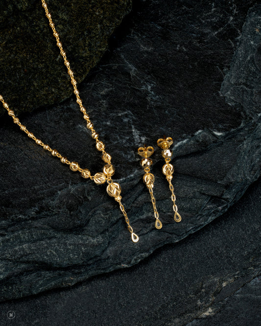 21Karat Yellow Gold Bahraini Bead Ball Necklace Set