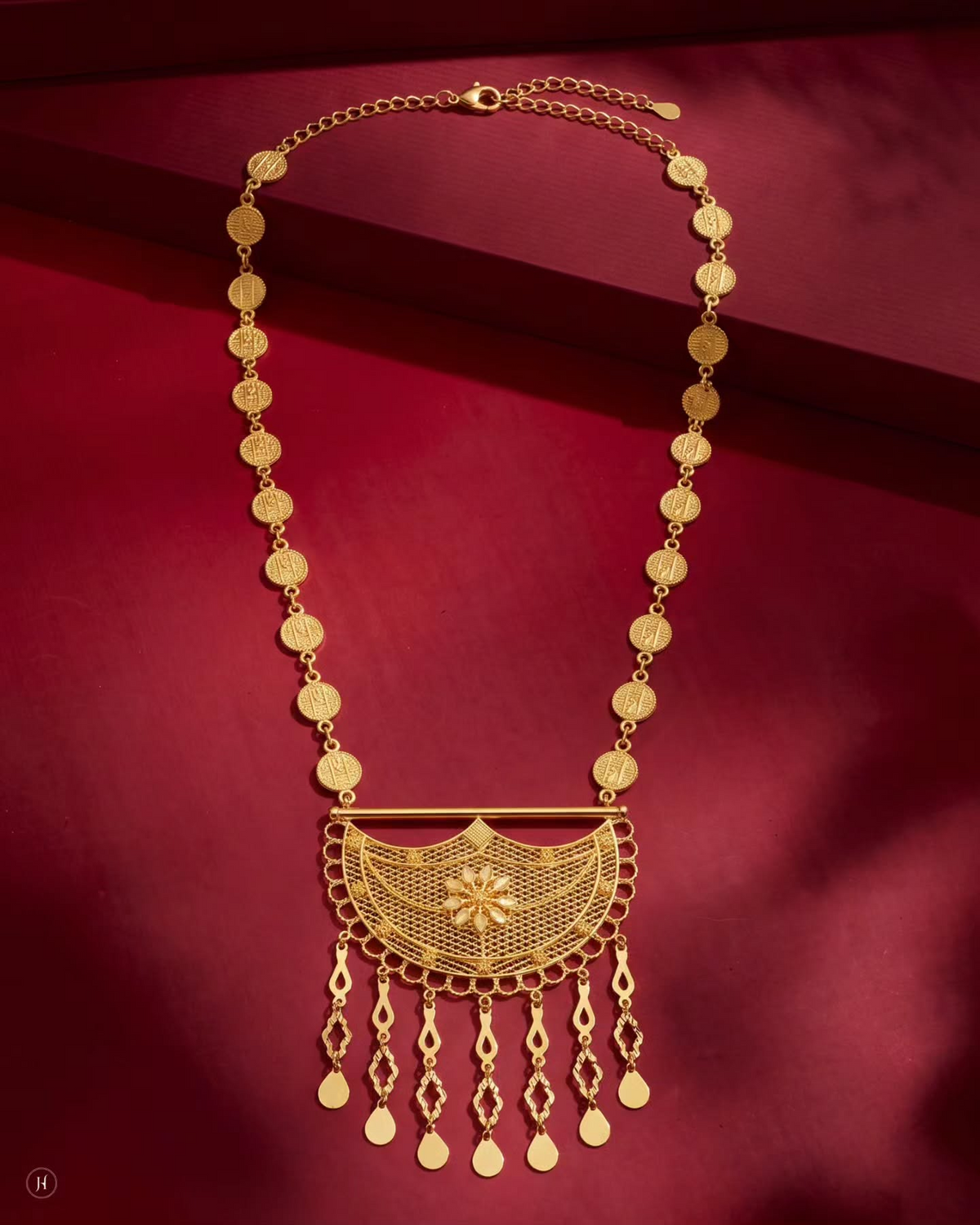 21K Yellow Gold Bahraini Coin Chain Crescent Pendant Long Necklace | This Bahraini jewelry design, deep-rooted in Emirati identity is popularly worn by women on festive occasions such as a marriage by both the bride and family members of the bride and groom.