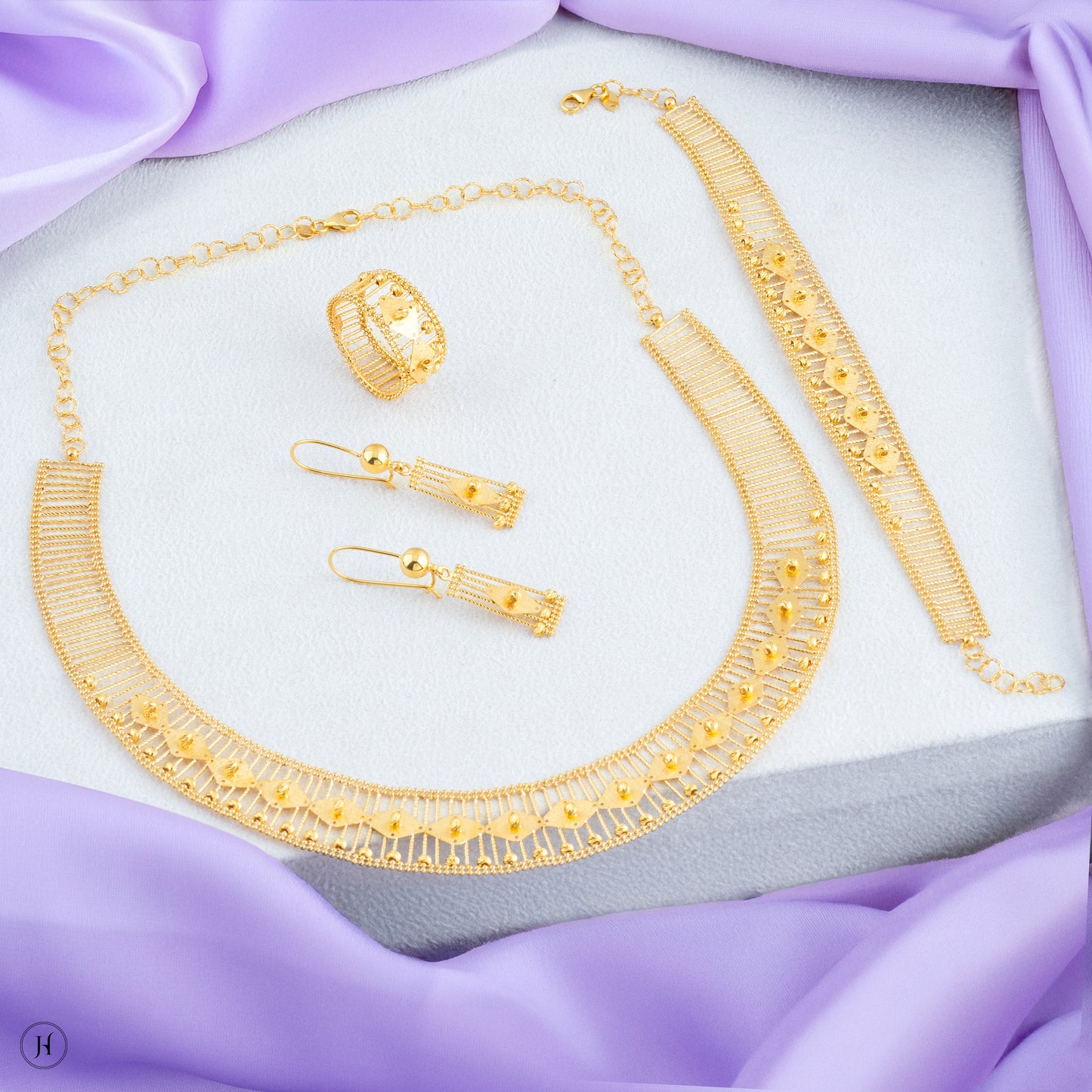 21K Yellow Gold Bahraini Lattice Beaded Choker Set | Bridal Jewellery for Women in UAE