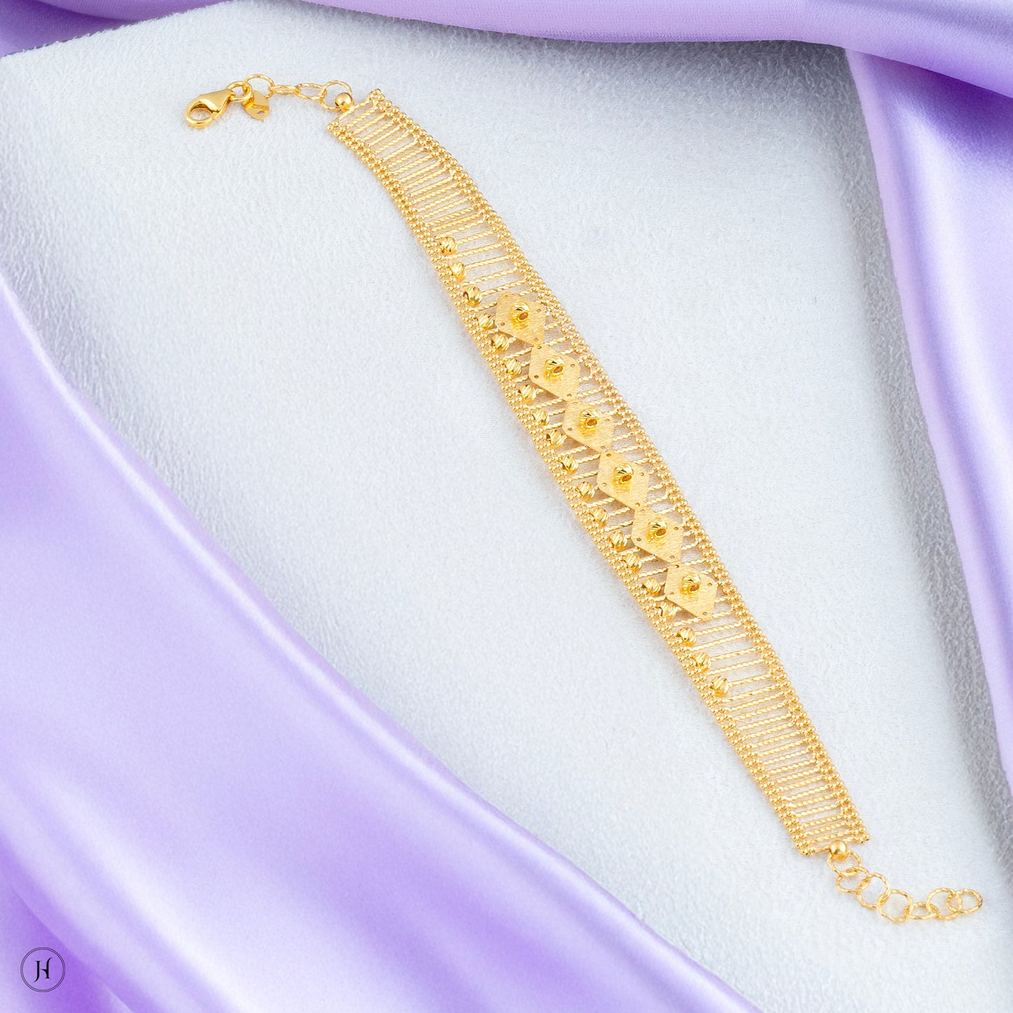 21K Yellow Gold Bahraini Lattice Beaded bracelet | Bridal Jewellery for Women in UAE
