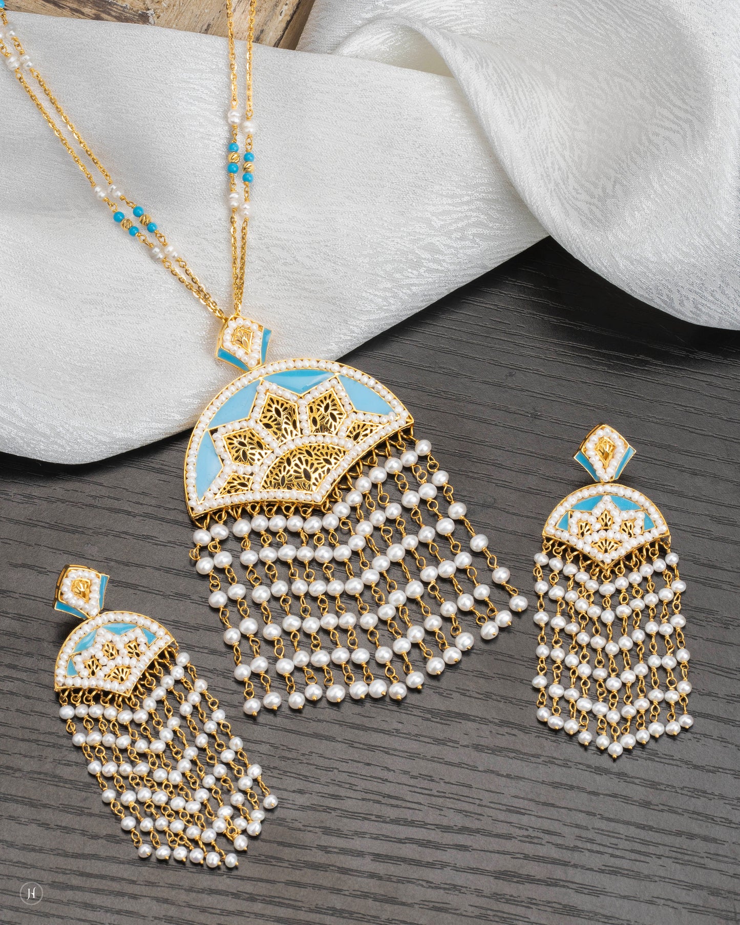 21K Yellow Gold Bahraini Majestic Waterfall Veil Necklace Set with Pearls | Online Jewellery Store for Khaleeji Women