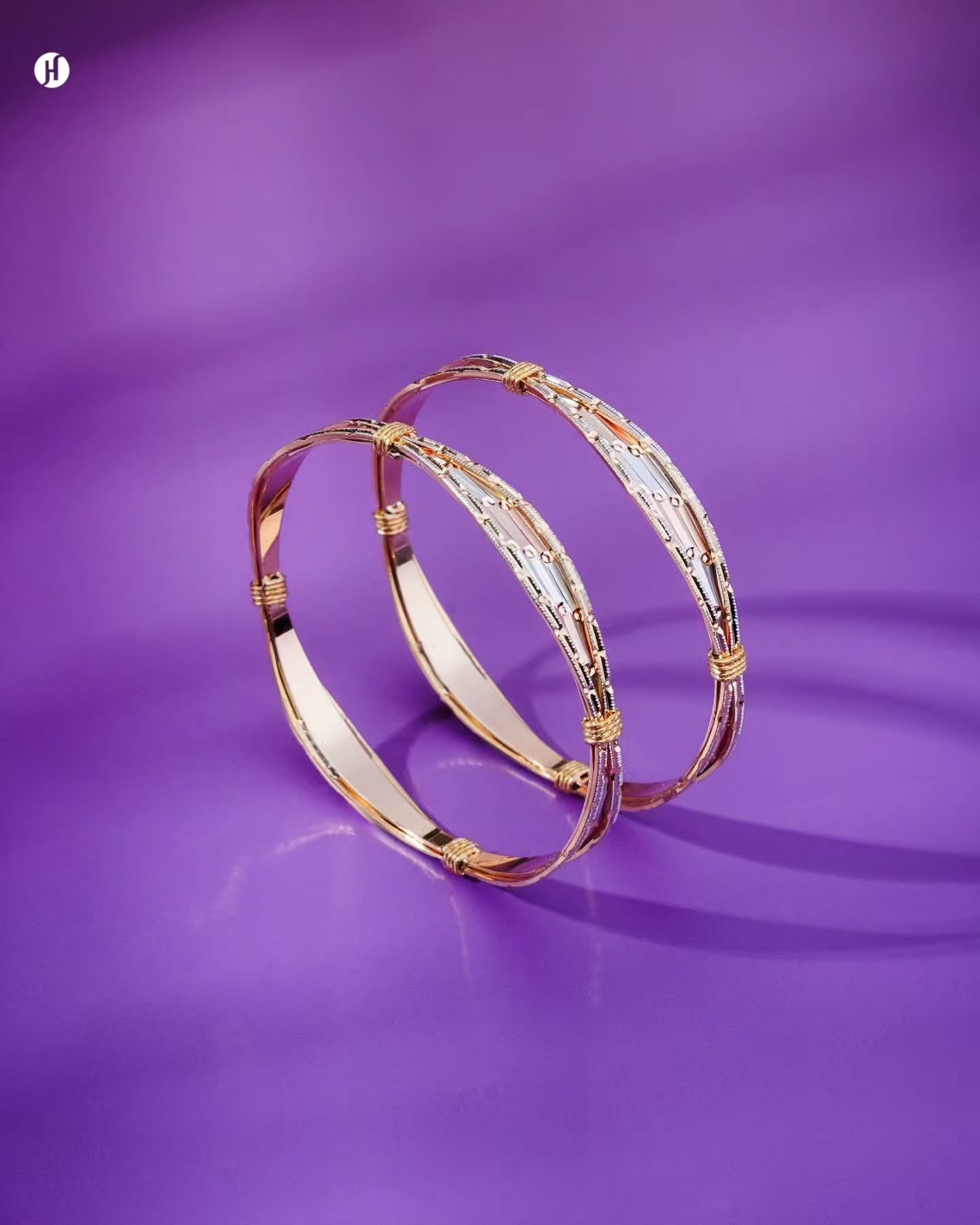21K Yellow Gold Bahraini Multi-layered Parallel Bands Bangle for her | Bangle for Emirati Ladies.