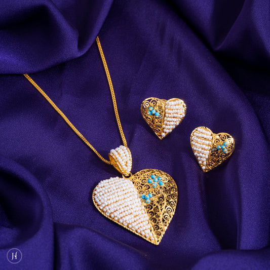 21K Yellow Gold Bahraini Pearl Love Pendent Set for women in uae | online jewellery store in uae |21PN00198set