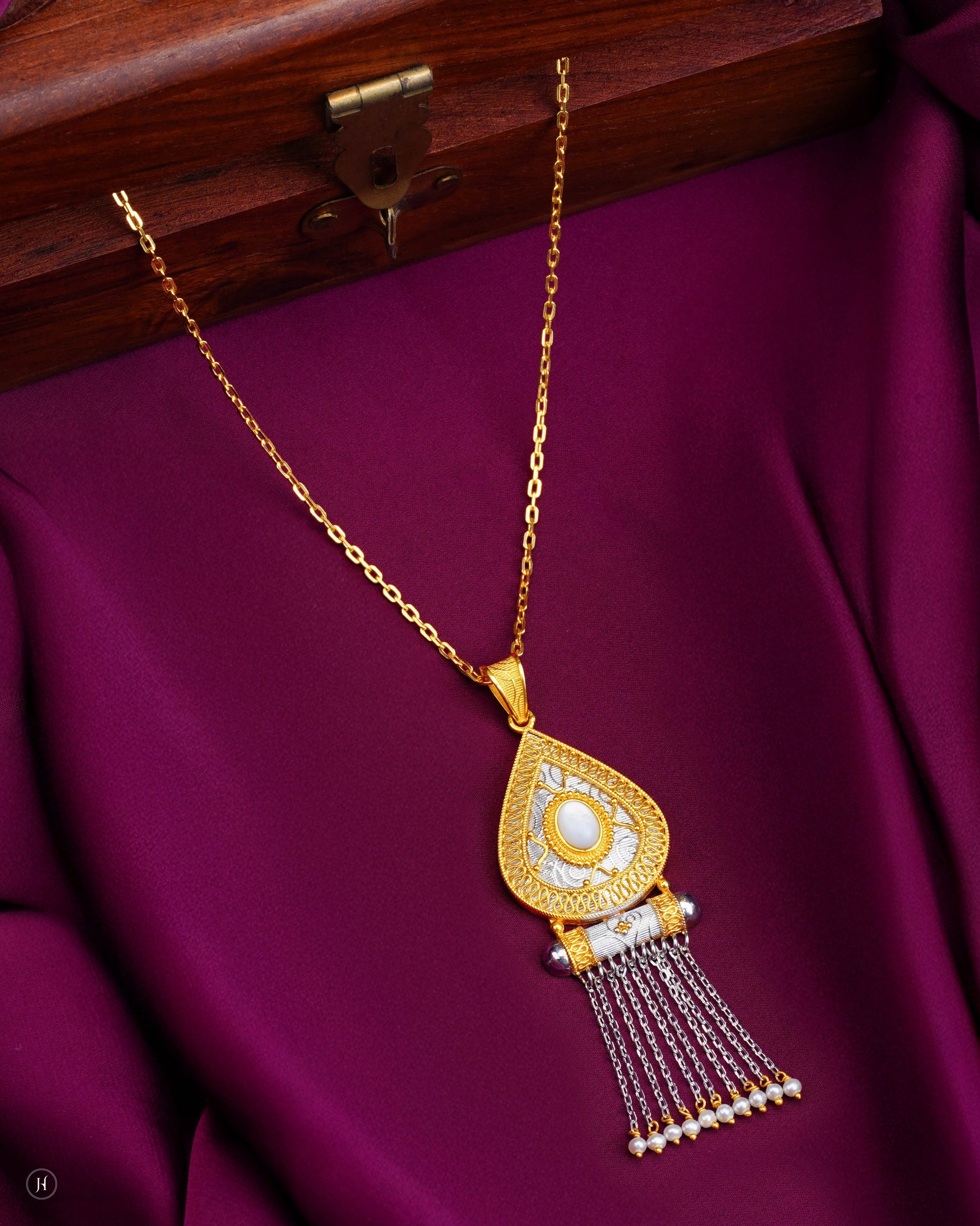 21K Yellow Gold Bahraini Pearl Teardrop Tassel Necklace Set | Online Jewellery Store - J.H Jewellers