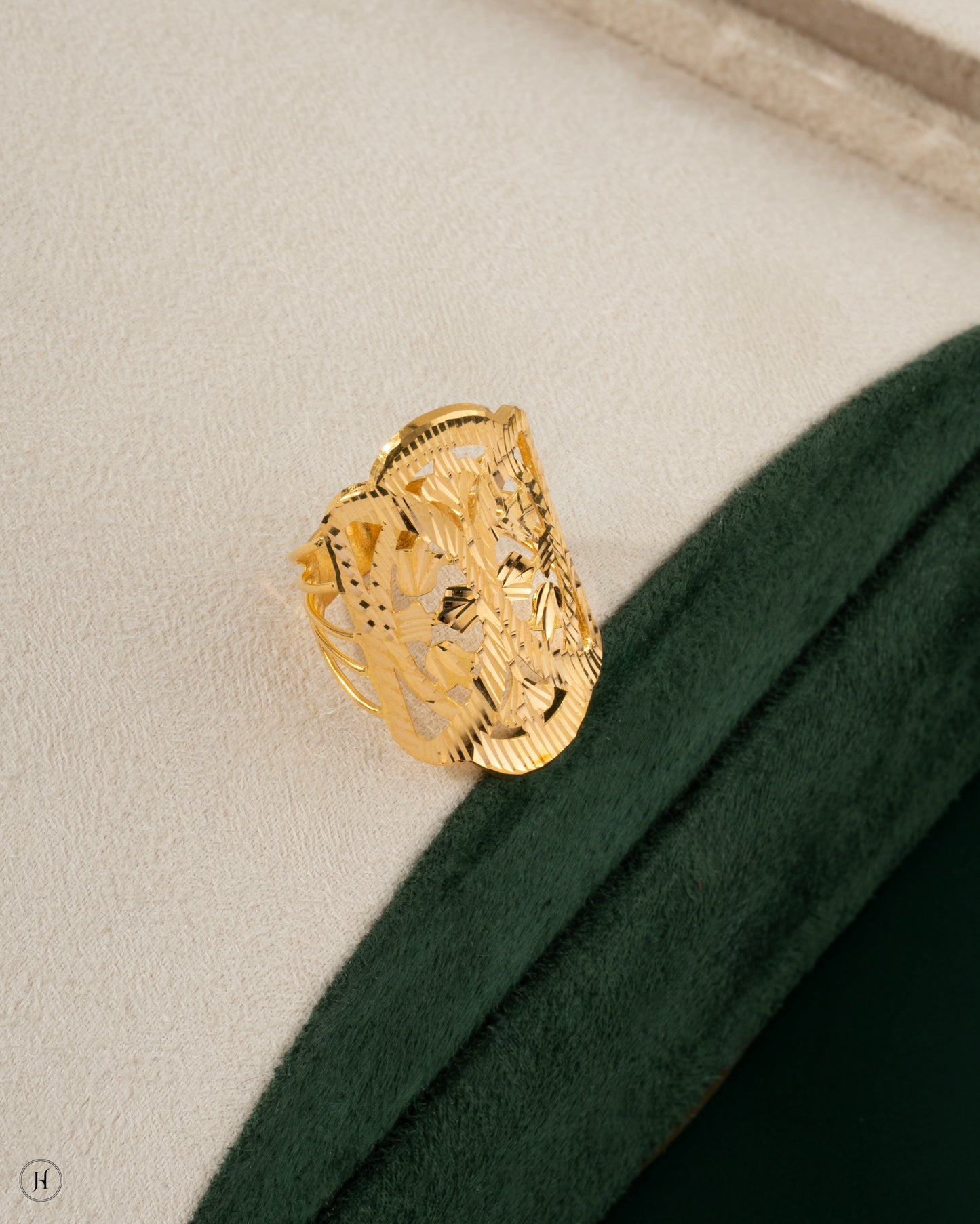 21K Yellow Gold Bridal Bahraini Floral Open Ring for ladies in UAE
