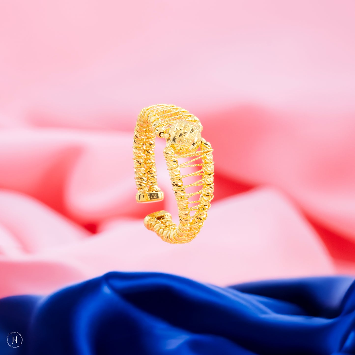 21K Yellow Gold Italian Twisted Rope Ring For women in dubai