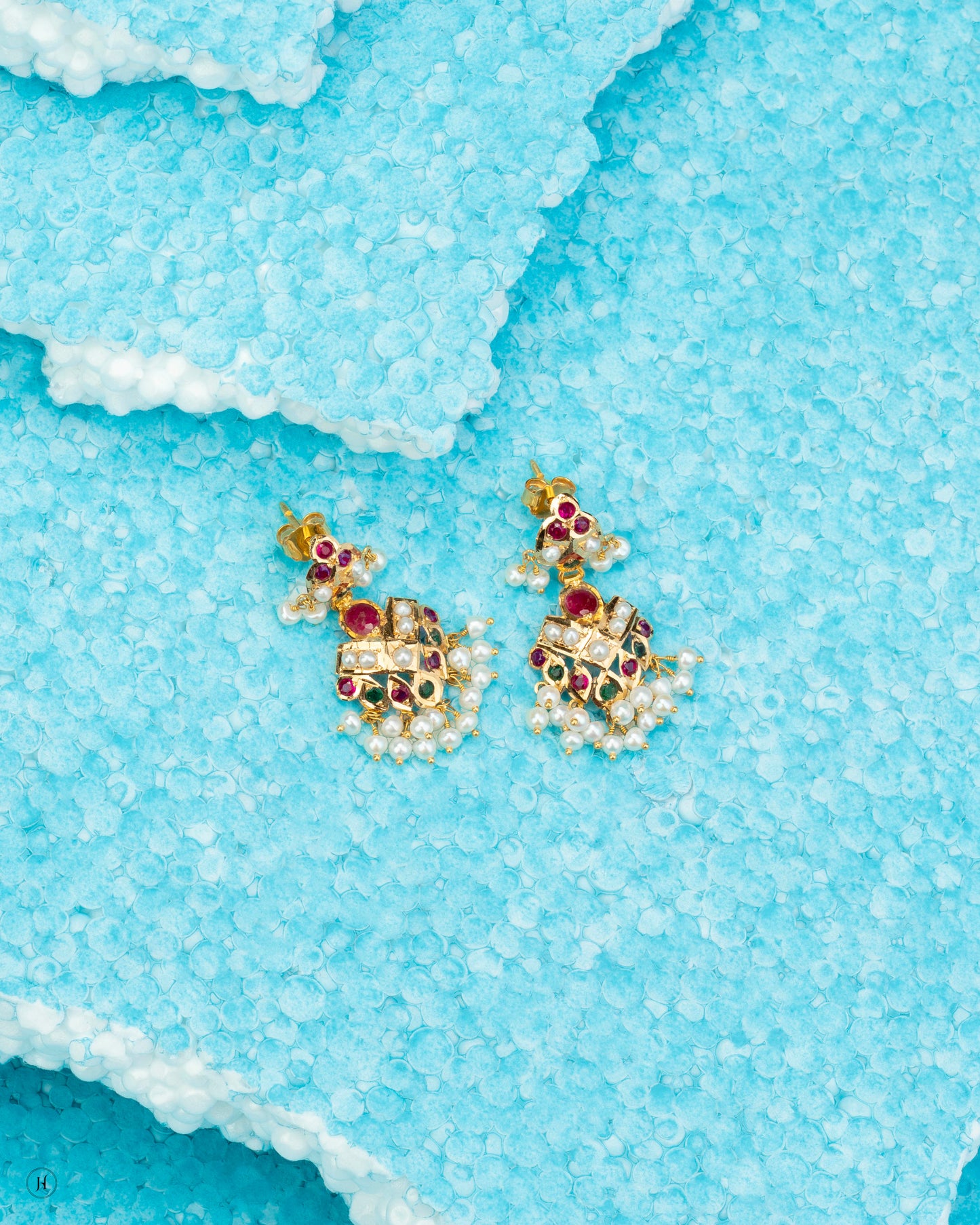 21K Yellow Gold Pakistani Grand Triangle Pendant Earrings