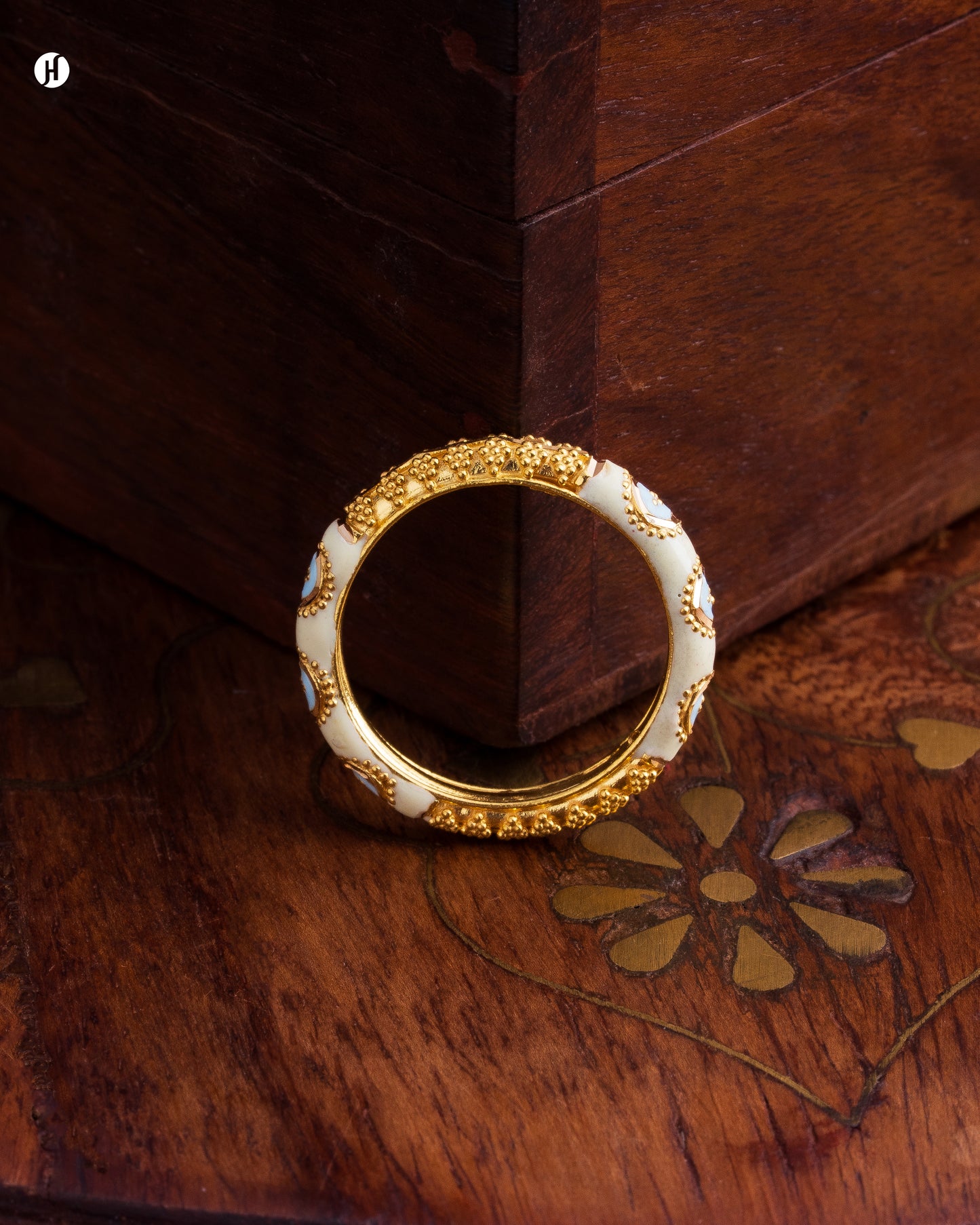 21Karat Gold Bahraini Pale Yellow Meena Round Ring For Women in Dubai