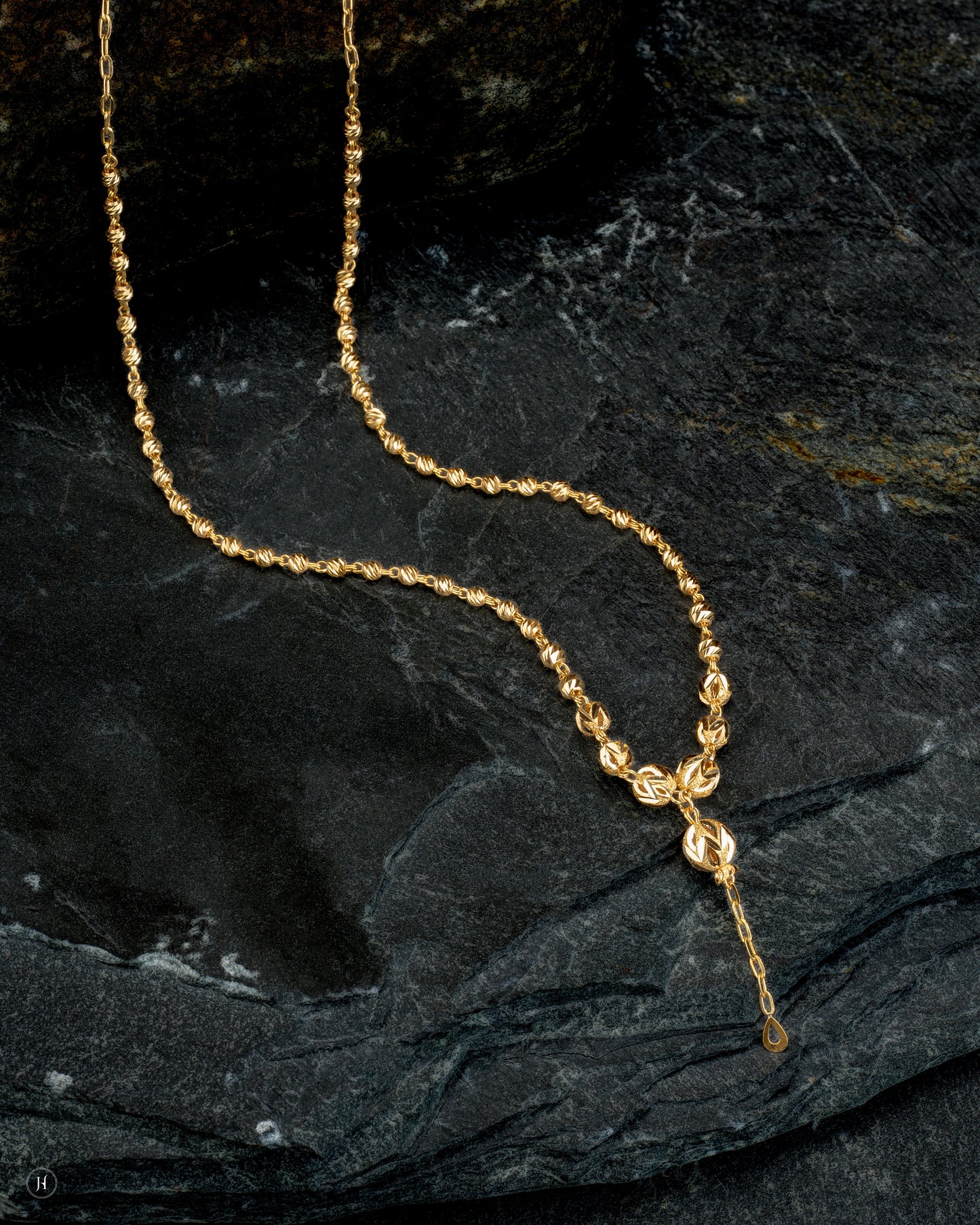 21Karat Yellow Gold Bahraini Bead Ball Necklace