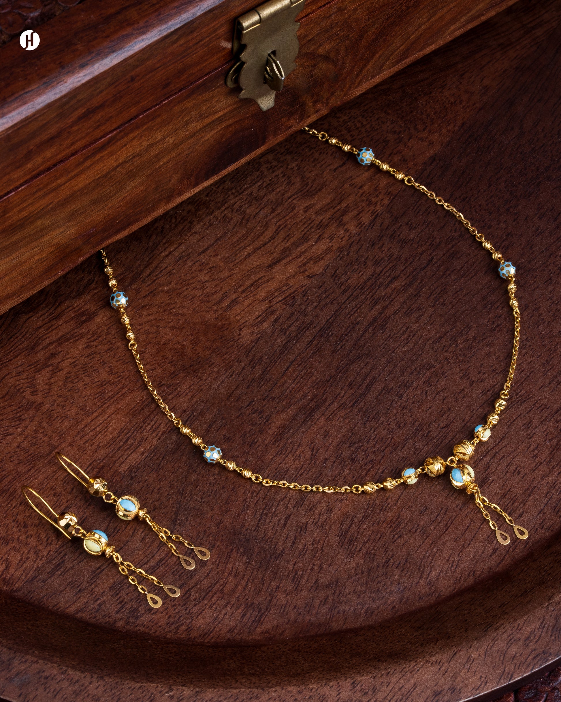 21Karat Yellow Gold Bahraini Bead Ball Necklace Set | Lightweight Jewellery Collection in Dubai, UAE