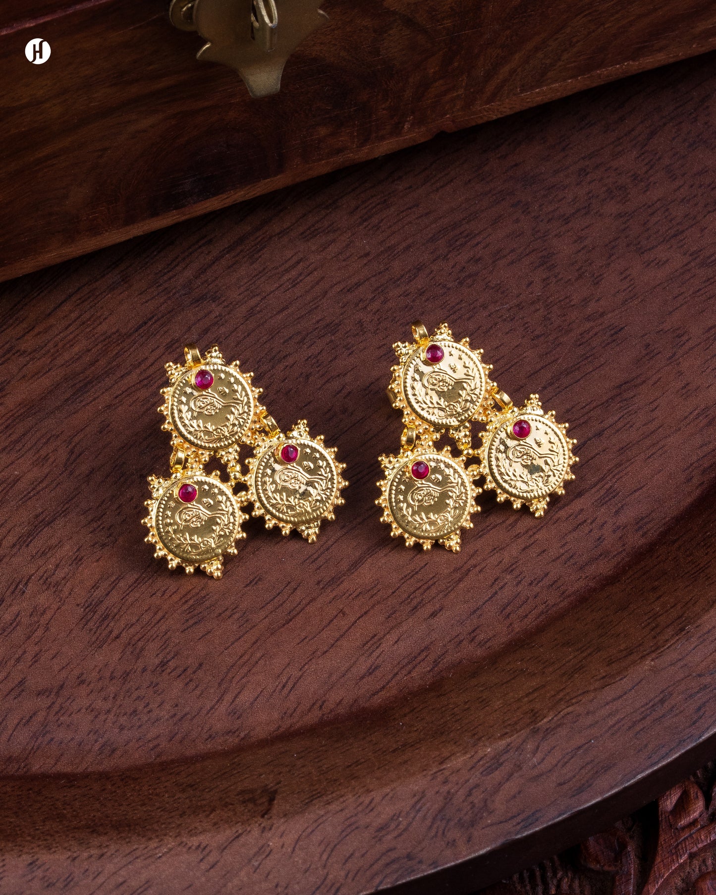 21Karat Yellow Gold Bahraini Coin earring for women | online jewellery store