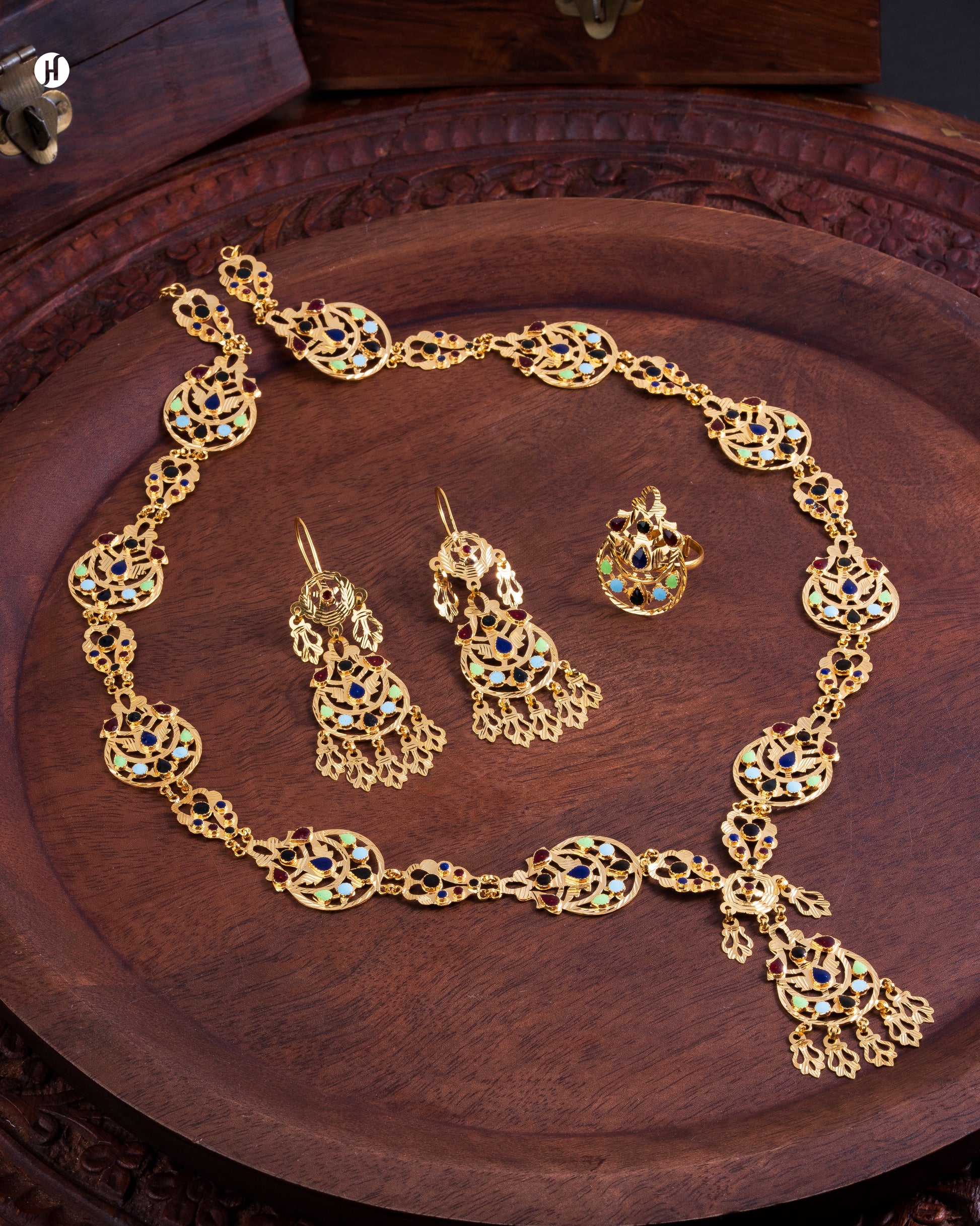 21Karat Yellow Gold Bahraini Enamel Open Drop Necklace Set for Arab women  online jewellery store