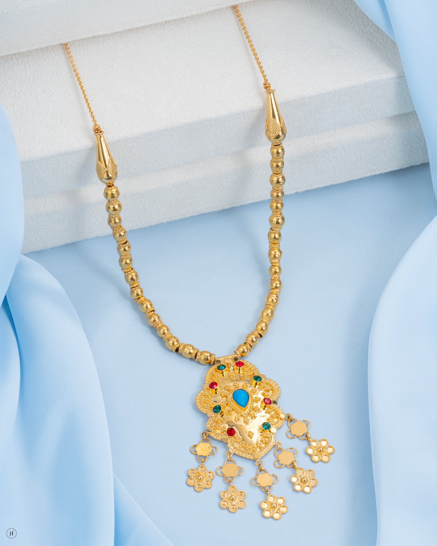 21Karat Yellow Gold Bahraini Floral Necklace with Turquoise for Arab women | online jewellery store in UAE