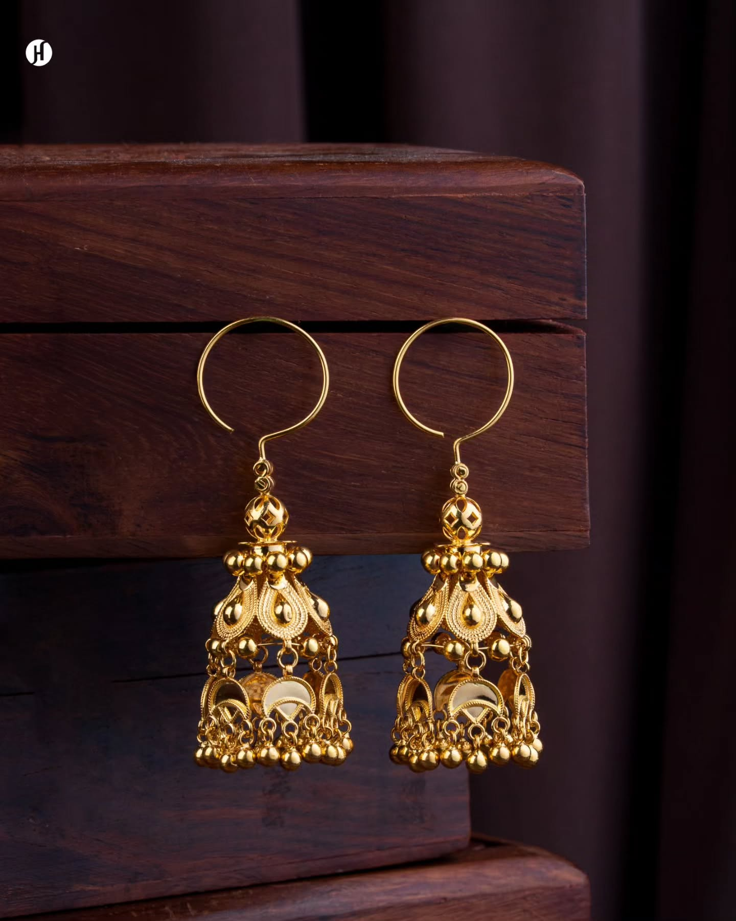 21Karat Yellow Gold Bahraini Kawashi Earring.