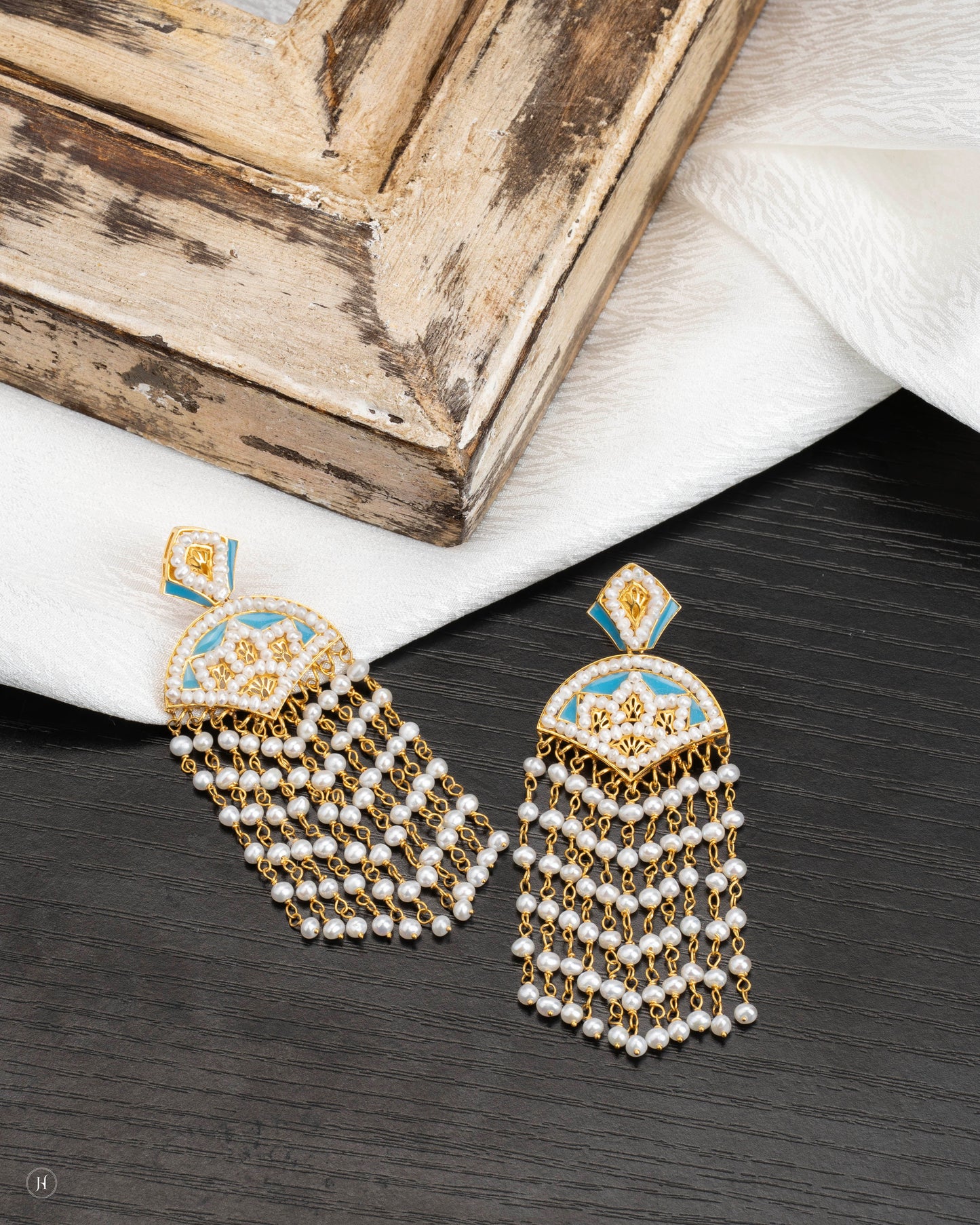 21Karat Yellow Gold Bahraini Majestic Waterfall Veil Earrings with Pearls | Online Jewellery Store for Khaleeji Women