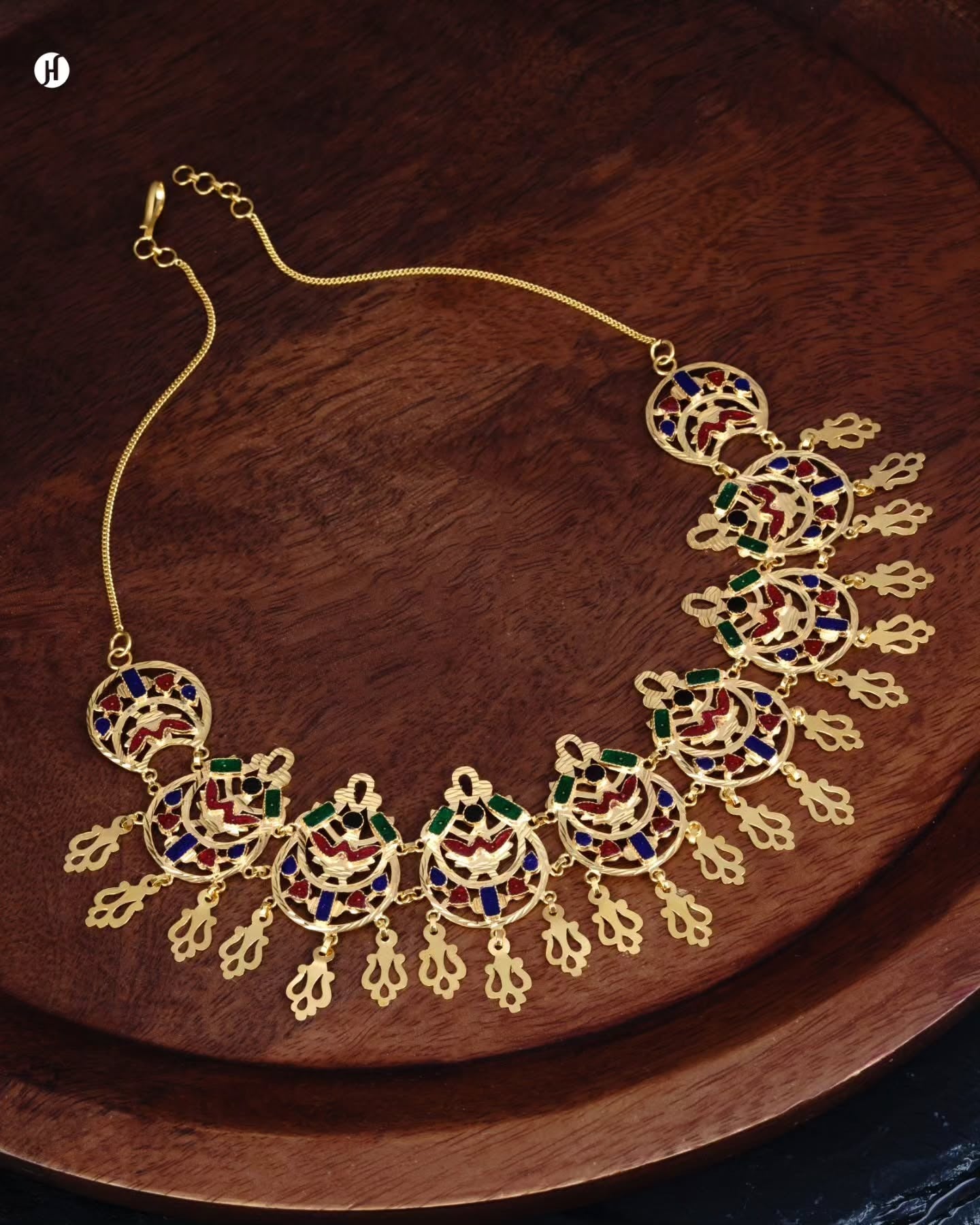 21Karat Yellow Gold Bahraini Open Drop Design Necklace.