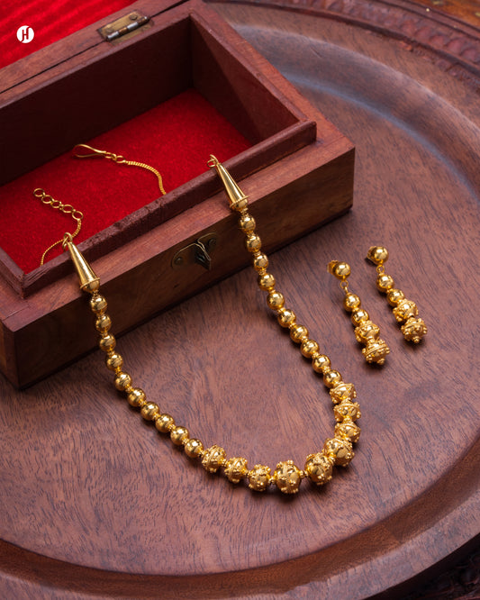 21Karat Yellow Gold Omani Multi-Ball Necklace Set for ladies in UAE | Online Jewellery Shopping Store in UAE