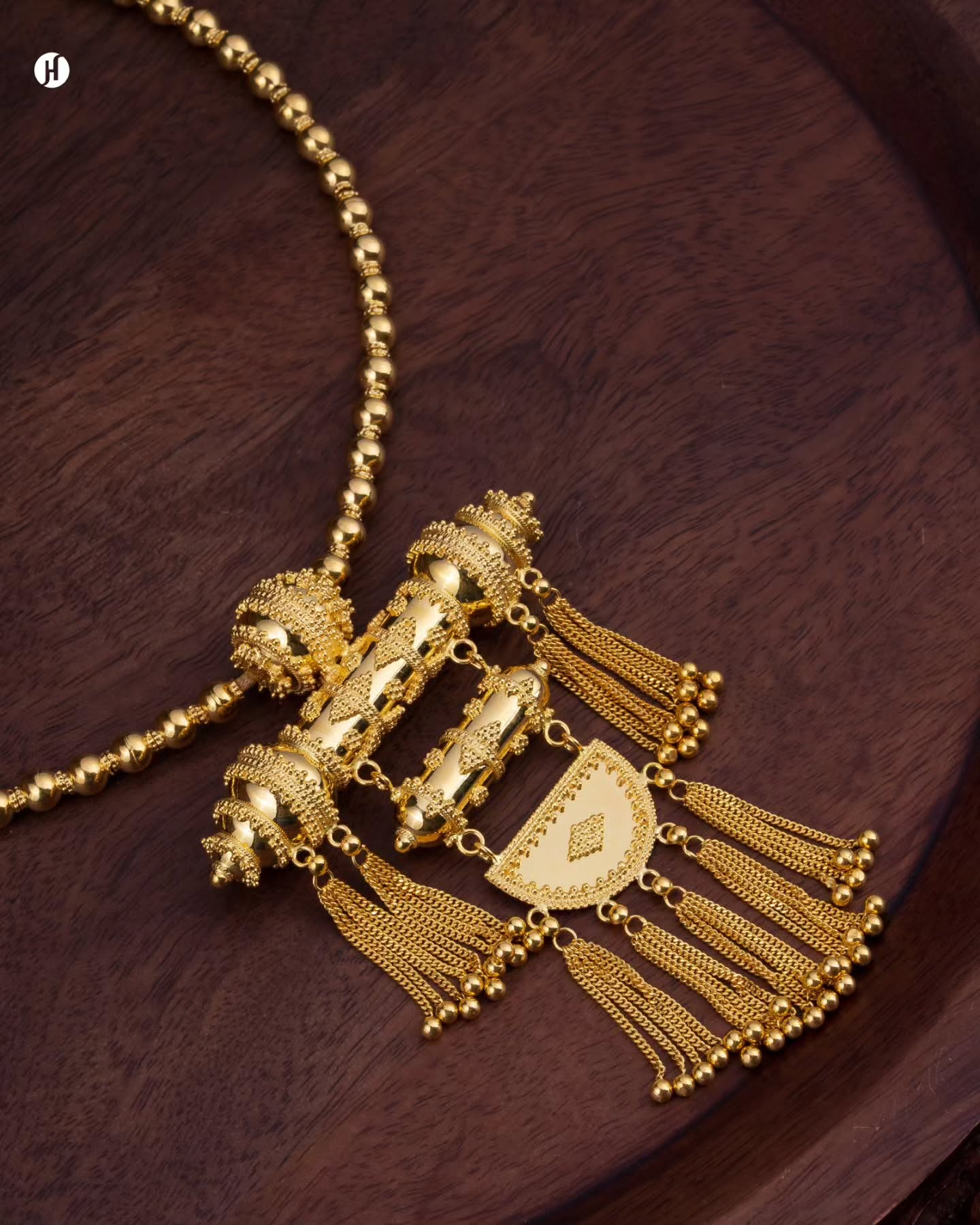 21Karat Yellow Gold Omani Royal Mezuzah Bridal necklace for arab Khaleeji ladies in UAE | online gold jewellery store