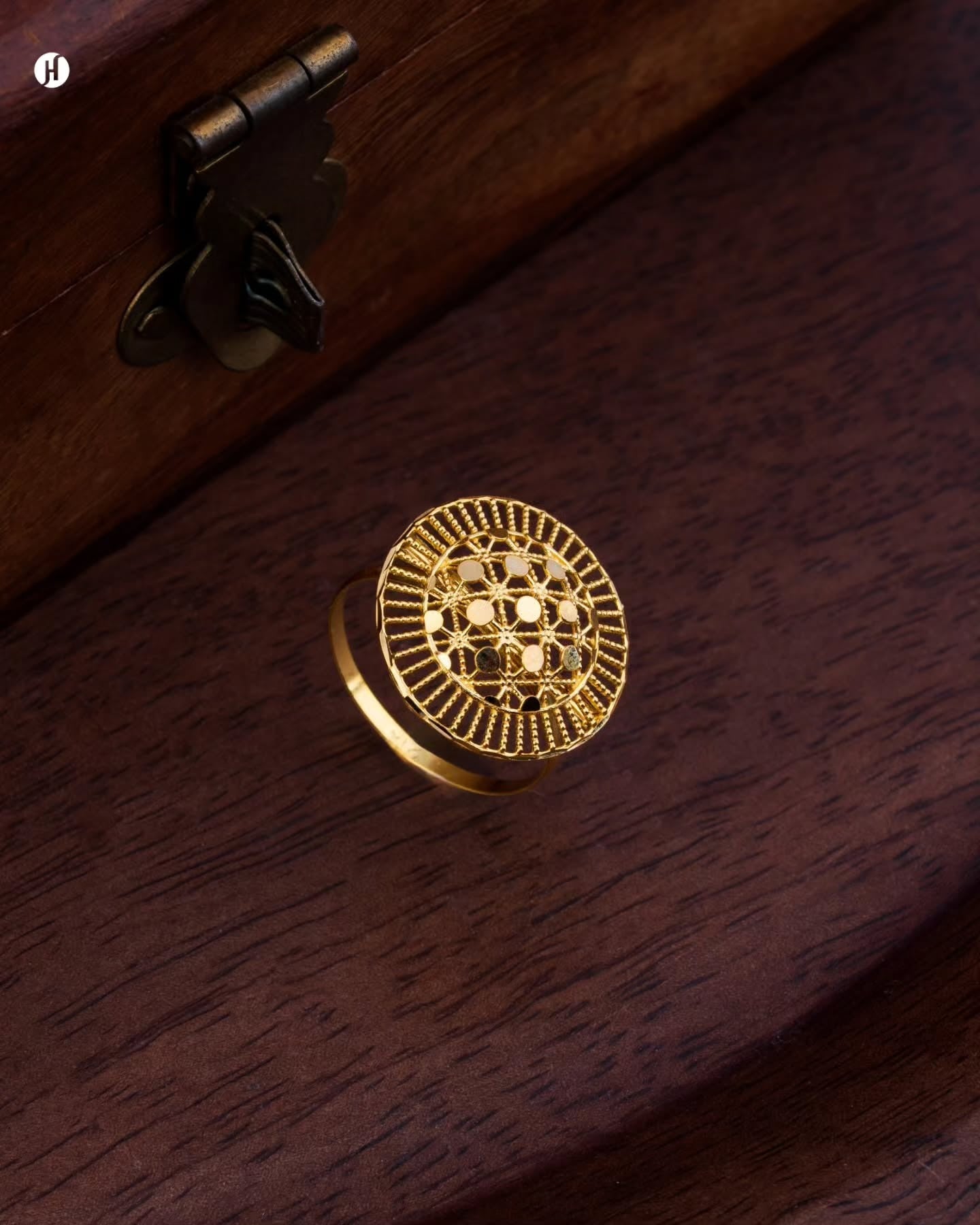 21Karat Yellow Gold Omani Traditional Floral Ring | Bridal Jewellery For Emirati Women.