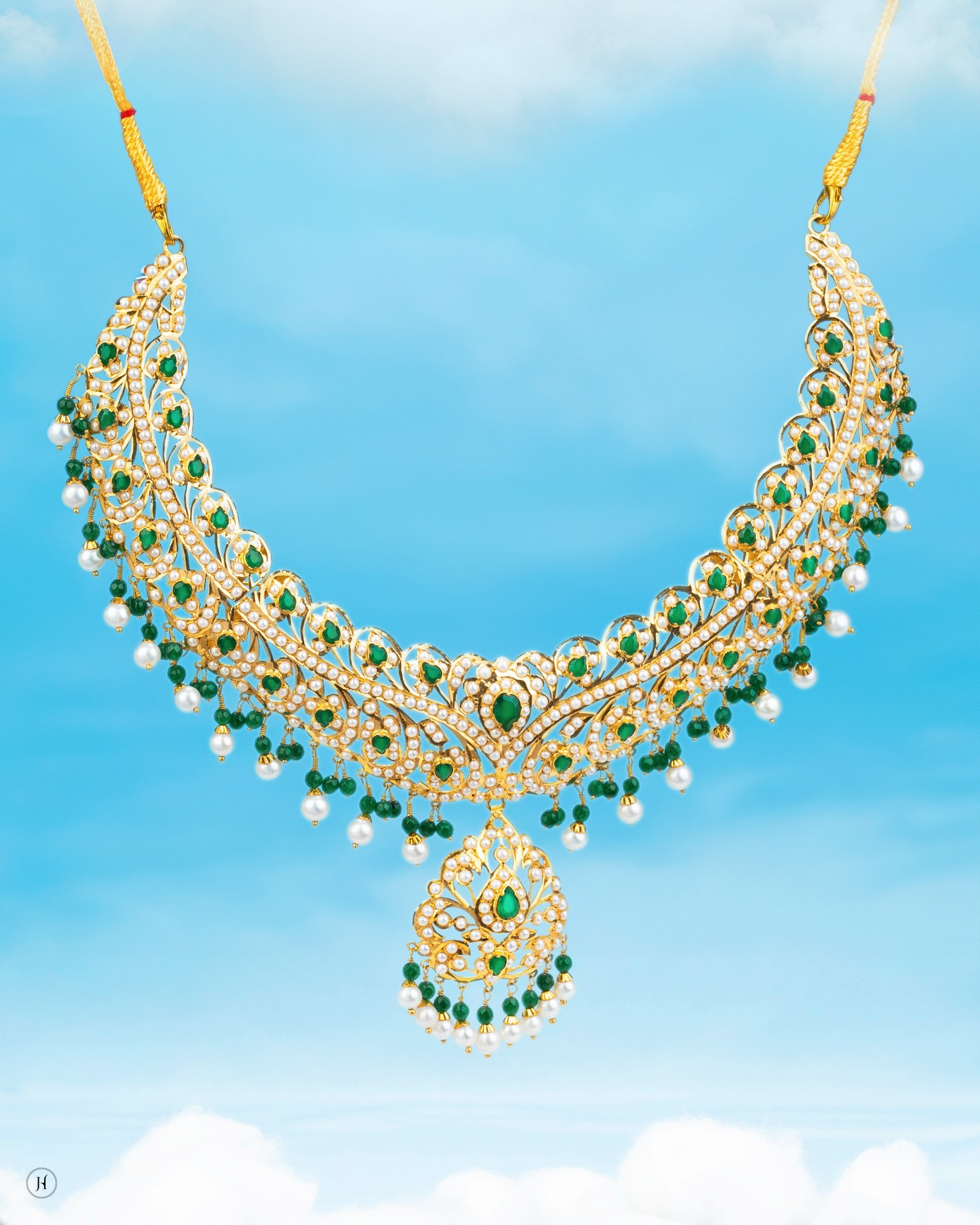 21K Yellow Gold Pakistani Floral Emerald Pearl Princess Necklace Set