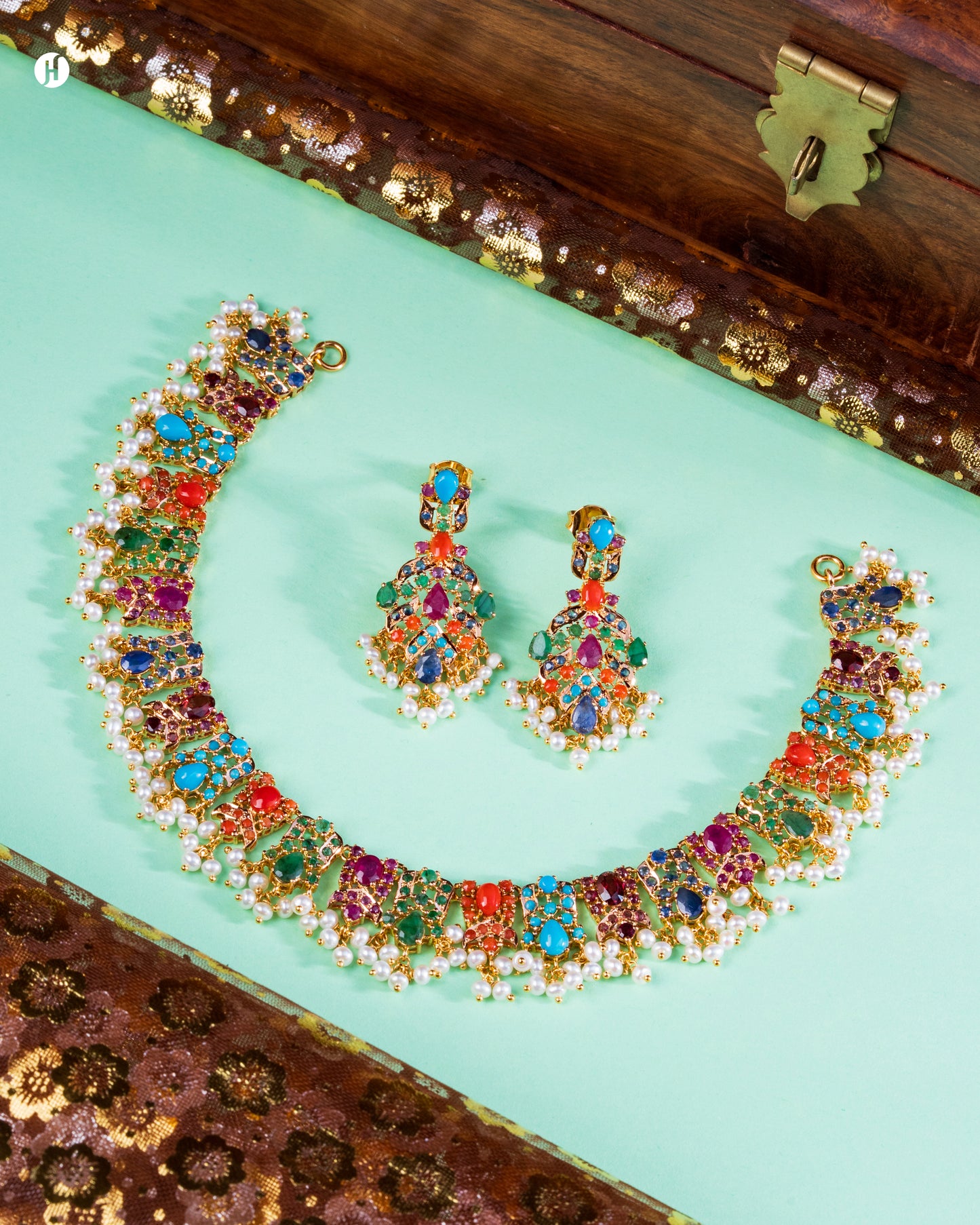 21Karat Yellow Gold Pakistani Floral Multi-Gemstone Choker Set for Arab women | Online jewellery store in UAE