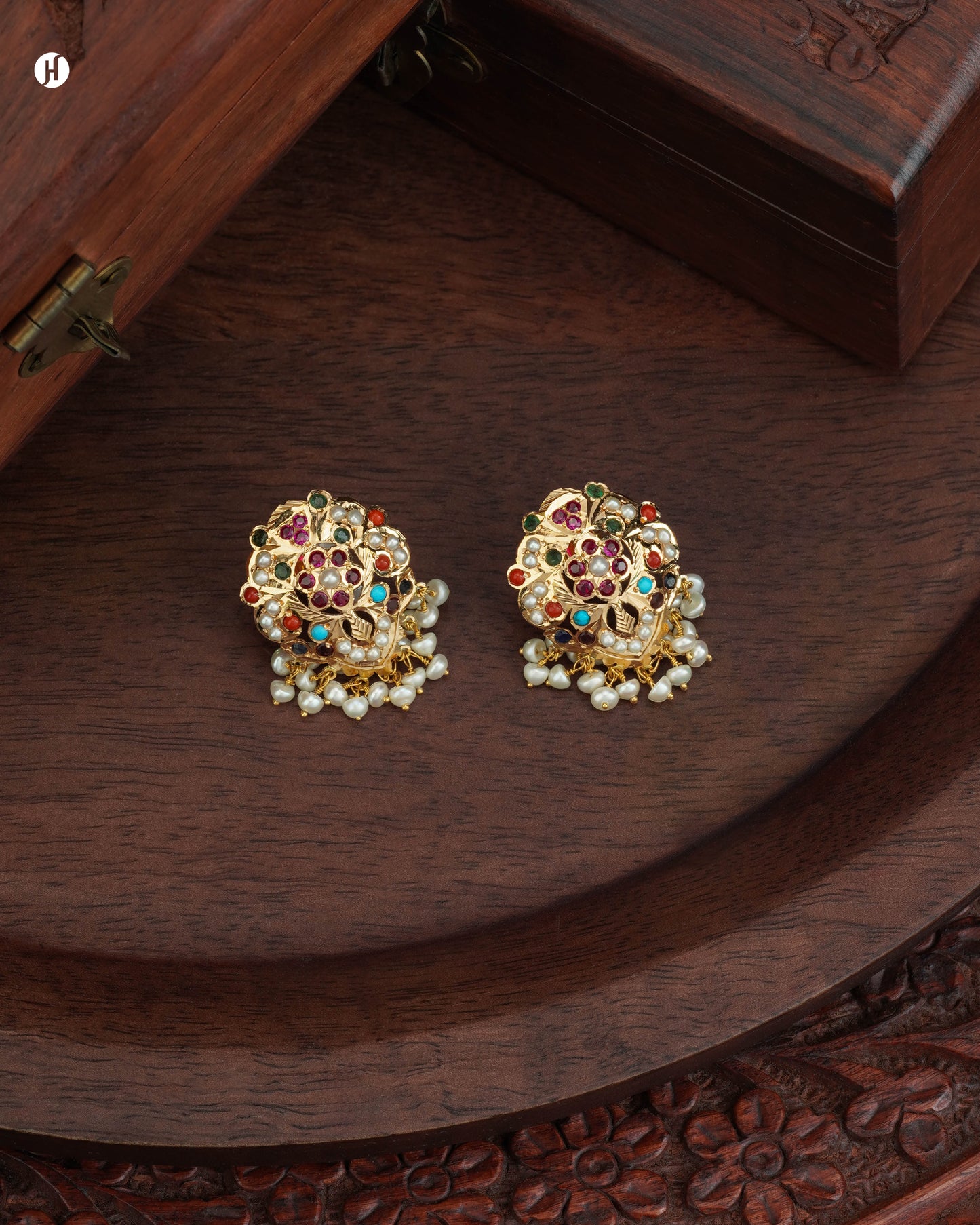 21Karat Yellow Gold Pakistani Floral Pearl Gemstone Earrings| Online Bridal Jewellery Store in UAE