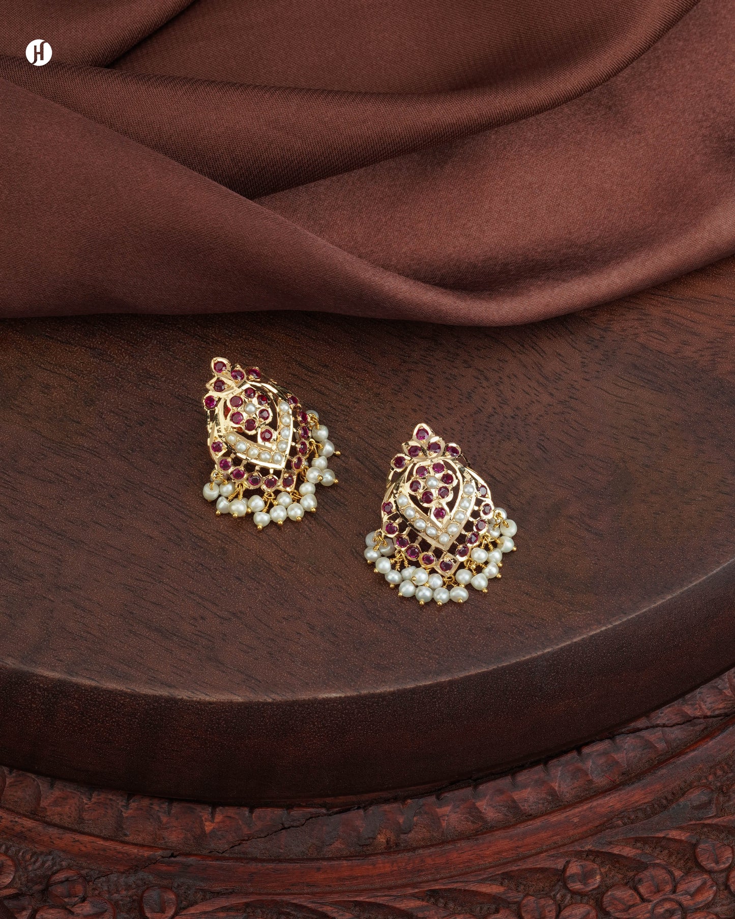 21Karat Yellow Gold Pakistani Gemstone Layered Dome Earrings for Ladies in UAE