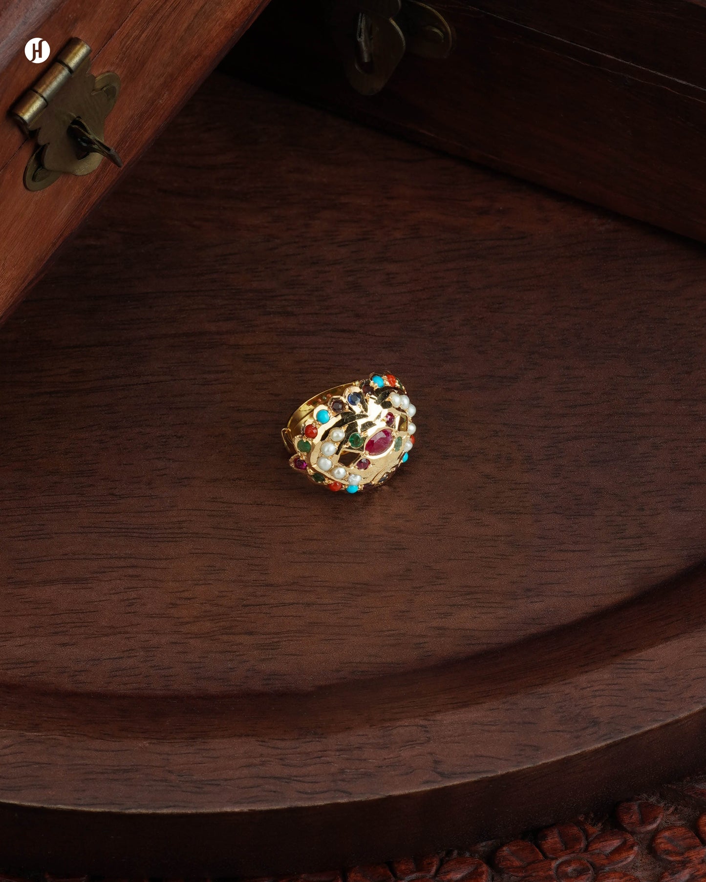 21Karat Yellow Gold Pakistani Kundan Teardrop Gemstone Rings | Online Bridal Pakistani Jewellery set of Ladies