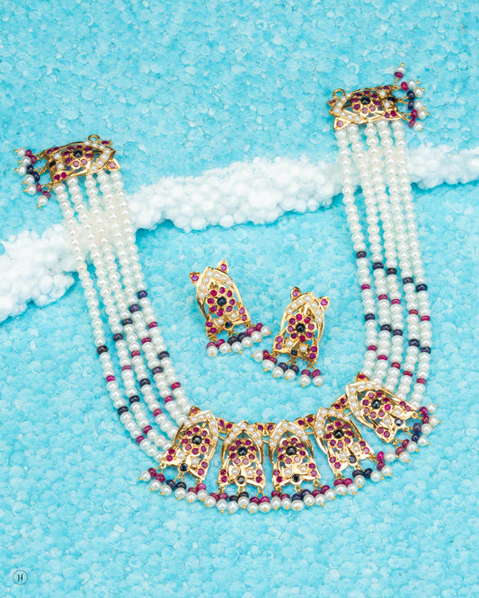 21Karat Yellow Gold Pakistani Mehrab Pearl Necklace Set | Online Jewellery Store in UAE.