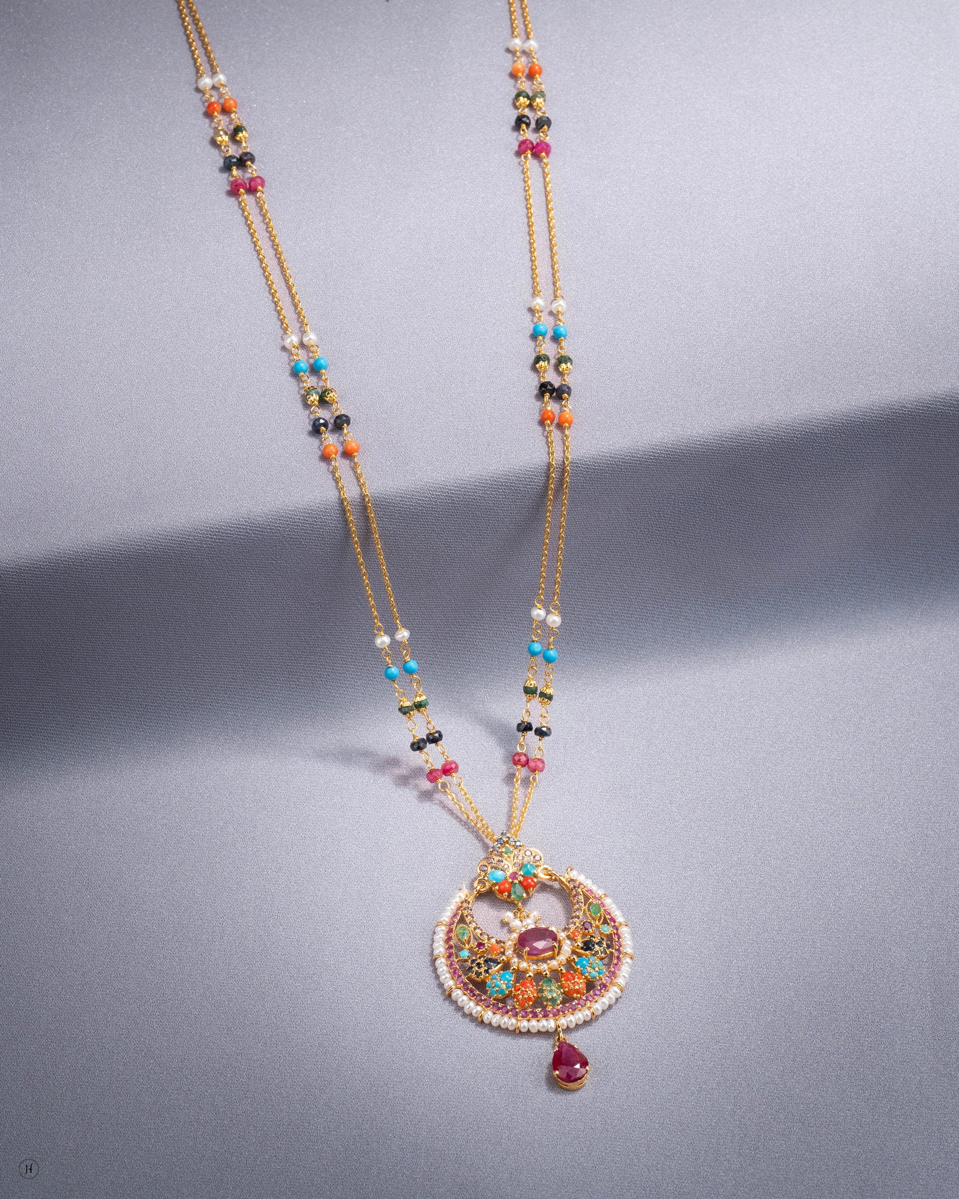 21Karat Yellow Gold Pakistani Multi-Gemstone Crescent Pendant Necklace Set for ladies in Dubai, UAE