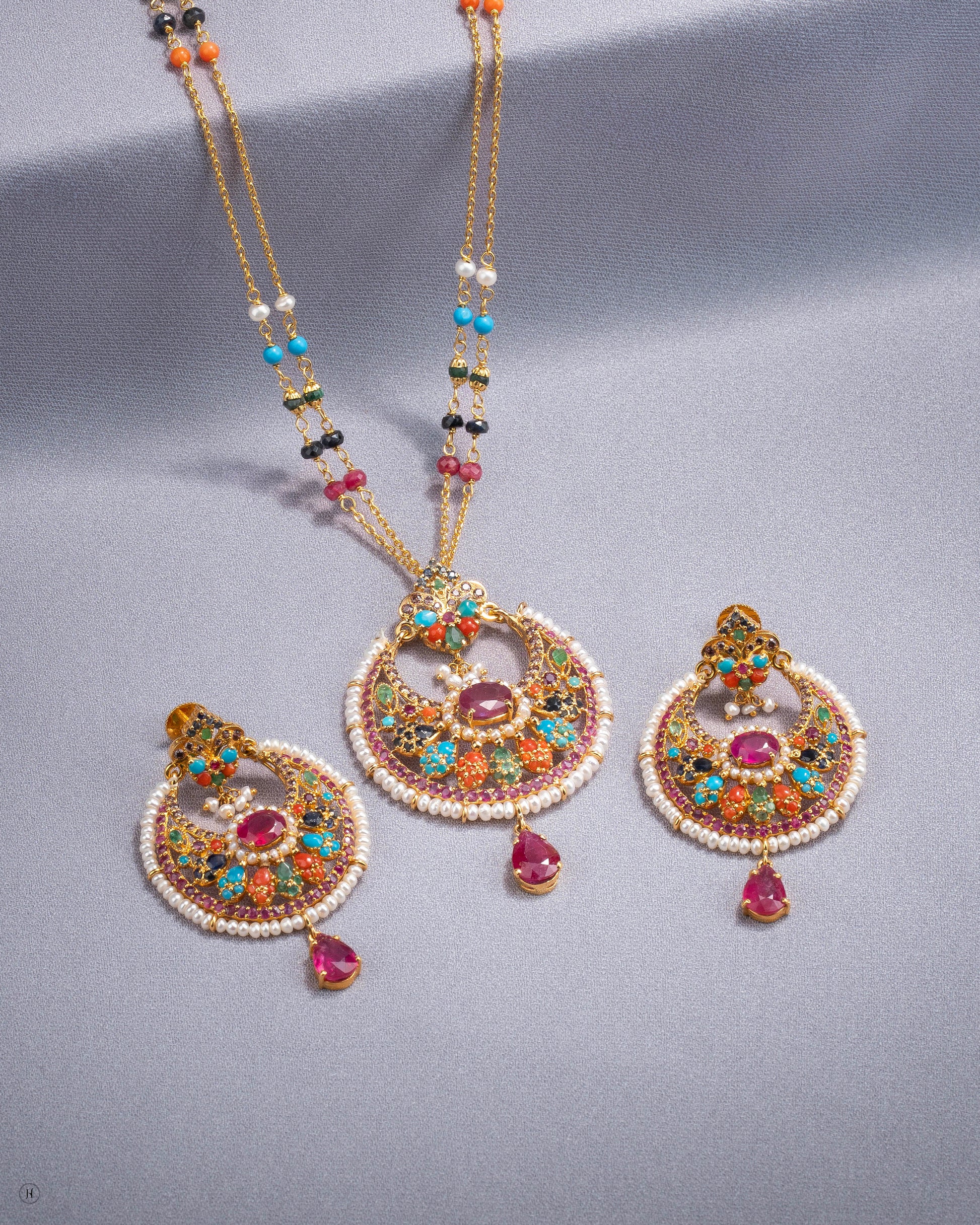 21Karat Yellow Gold Pakistani Multi-Gemstone Crescent Pendant Necklace Set for ladies in Dubai, UAE