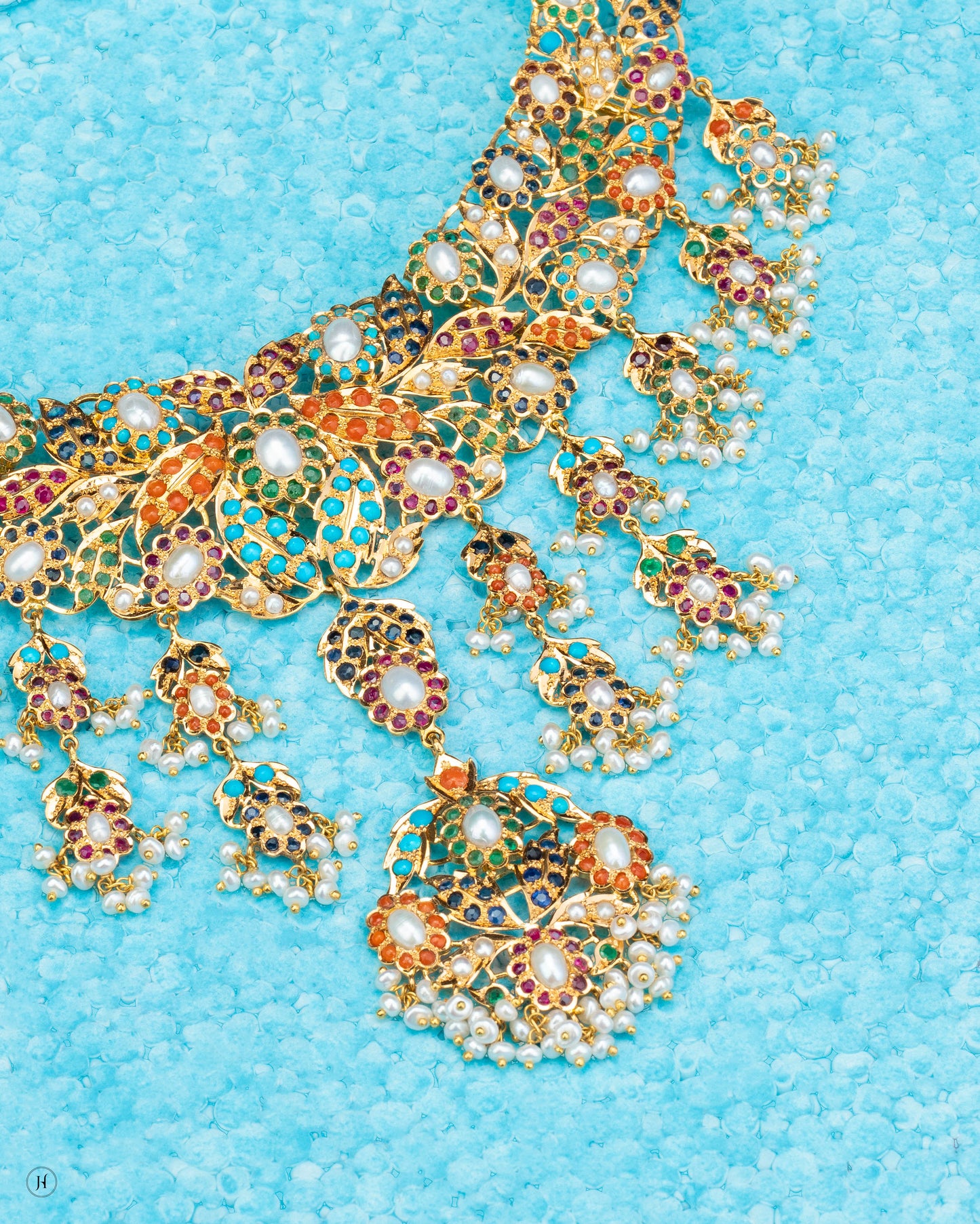 21Karat Yellow Gold Pakistani Multicolor Peacock-Style Necklace with Pearls | Bridal Jewellery For Women In Dubai