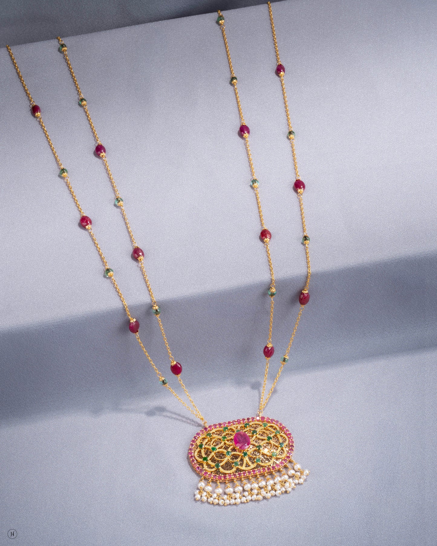 21Karat Yellow Gold Pakistani Oval-Shaped Floral Ruby necklace for Arab Ladies