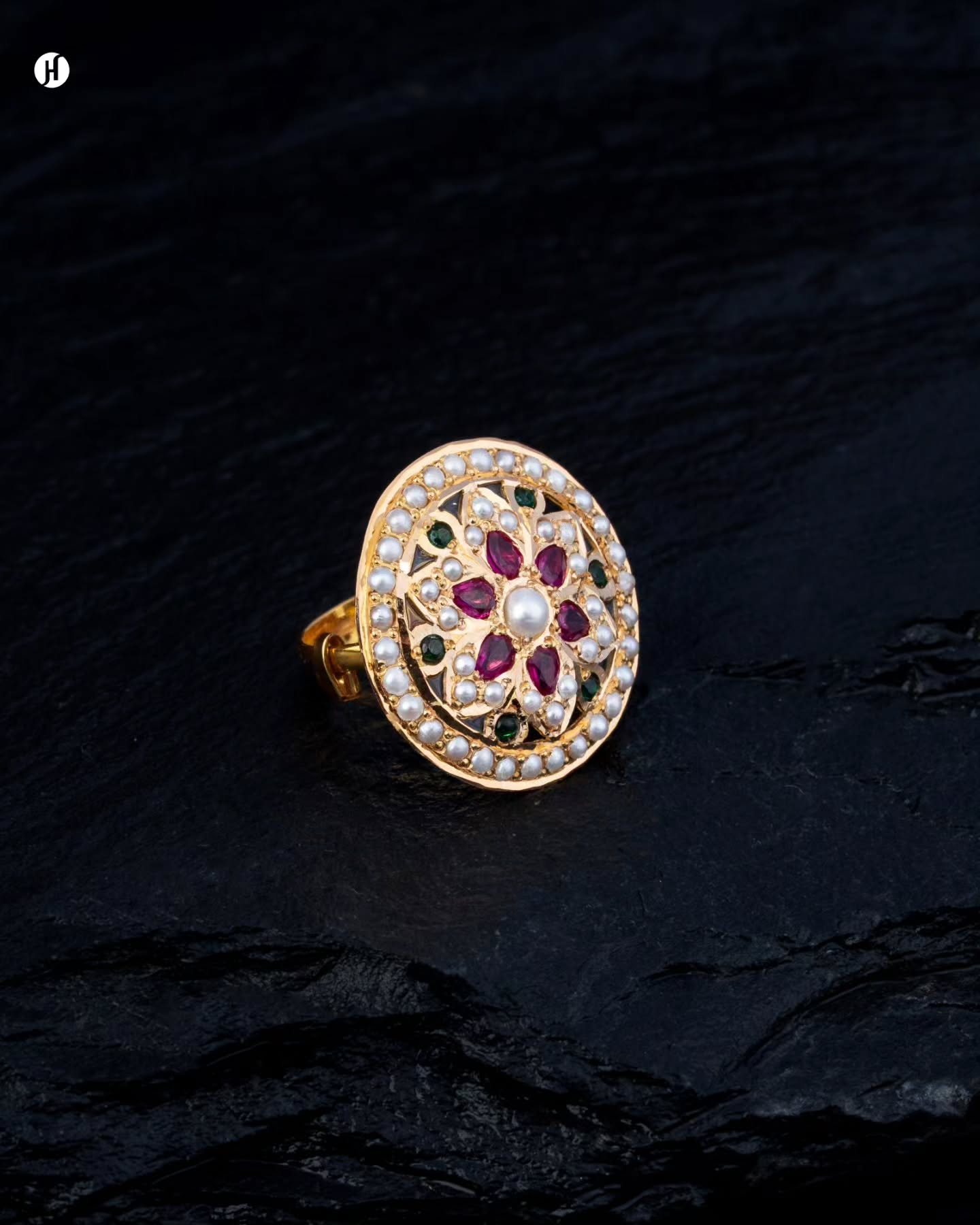 21Karat Yellow Gold Pakistani Ruby Flower Rings with Pearls for Women.
