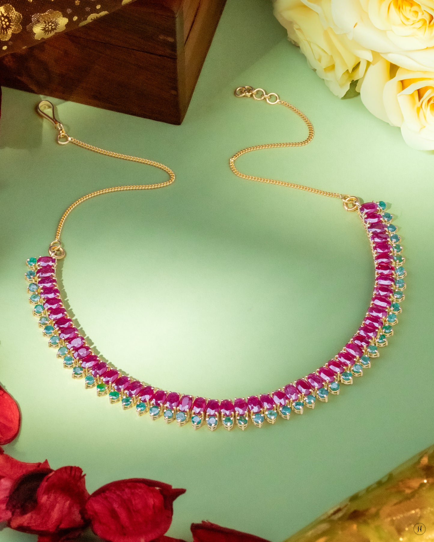 21Karat Yellow Gold Pakistani Ruby and Emerald Necklace for Women In Dubai | Pakistani Bridal Jewellery for